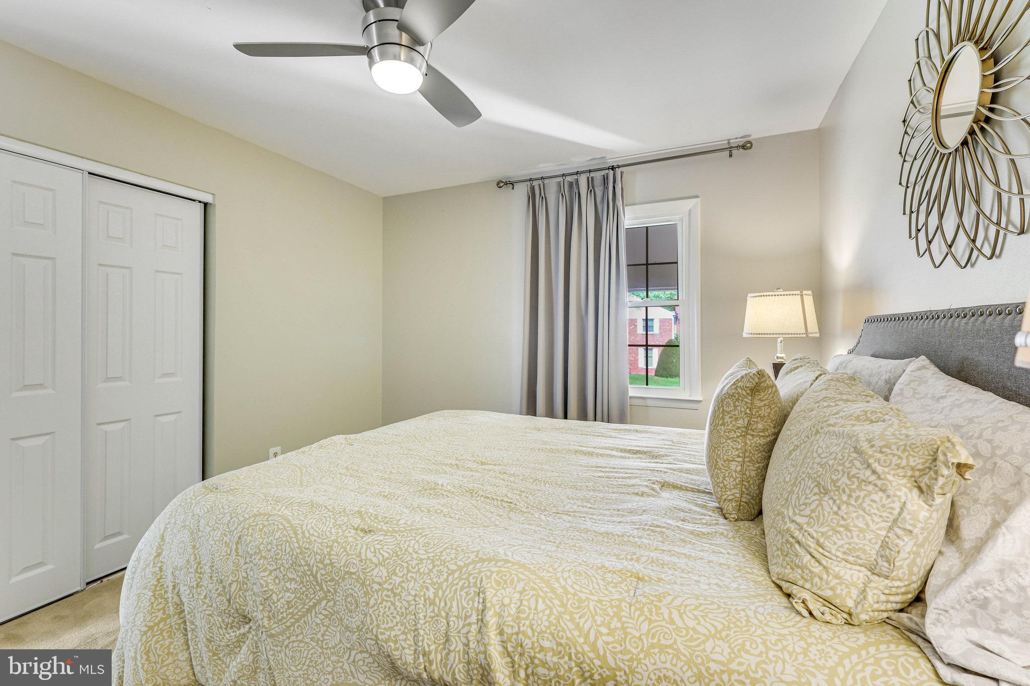 BROOKFIELD - Residential