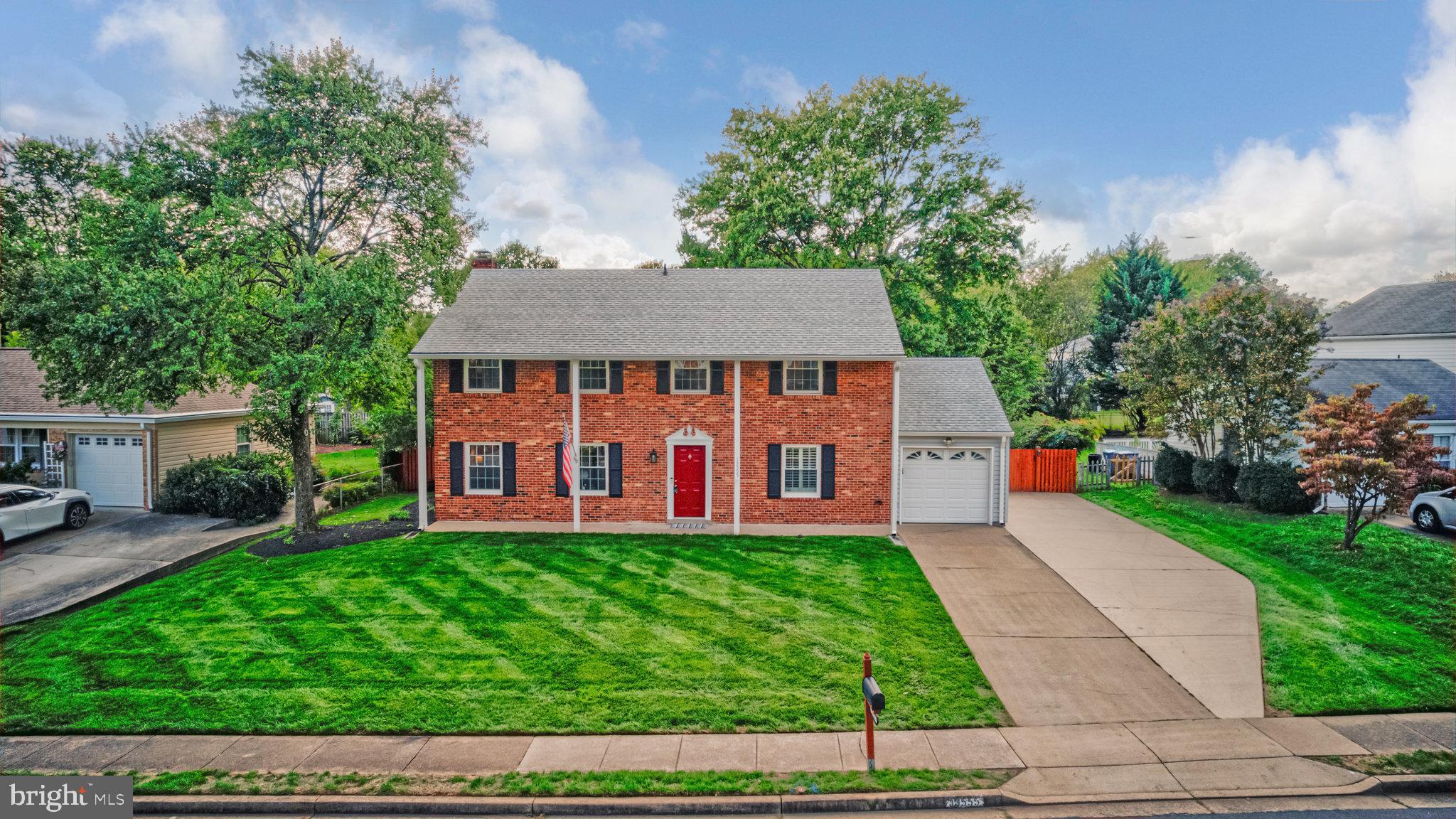 BROOKFIELD - Residential