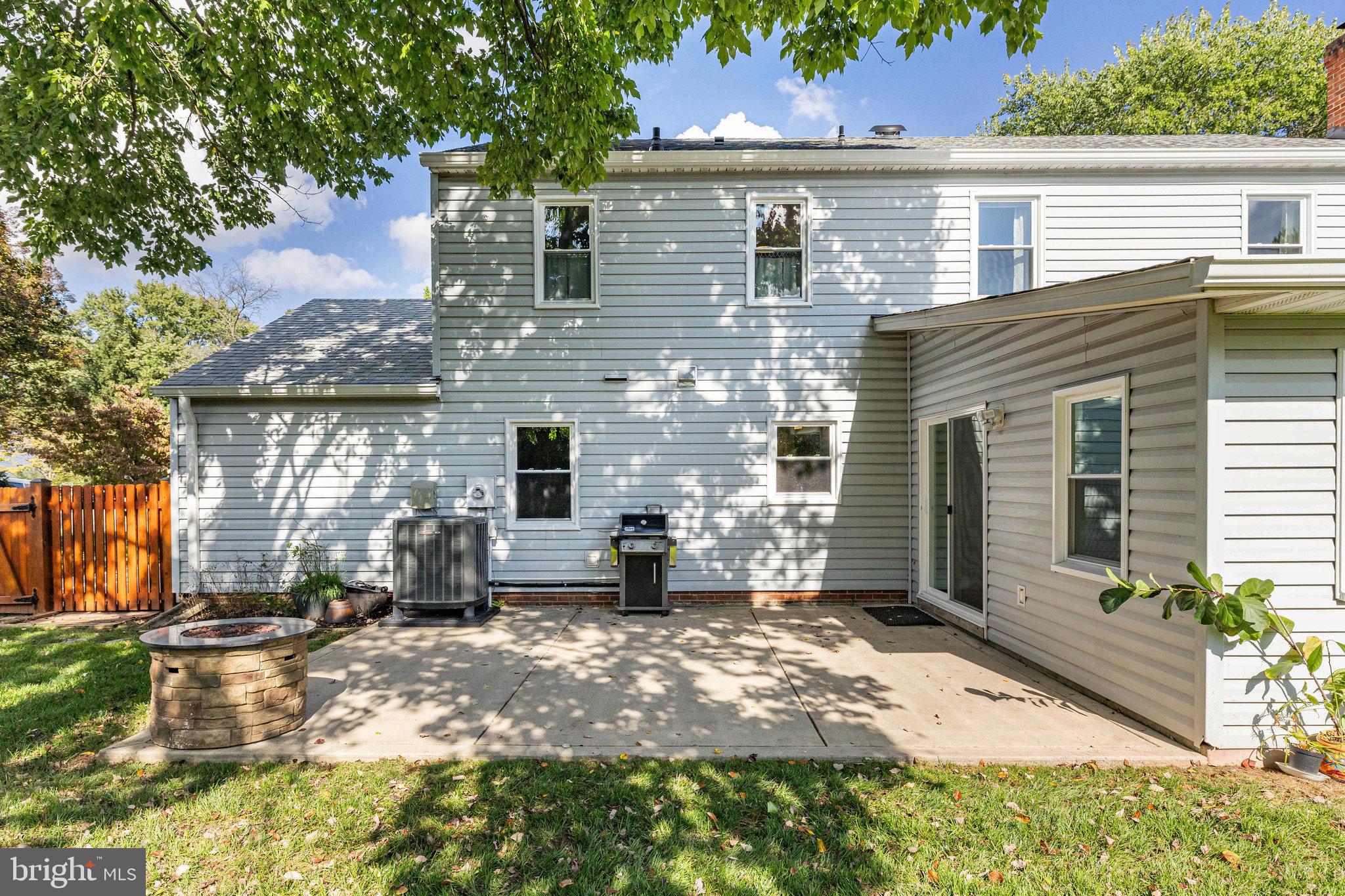 BROOKFIELD - Residential