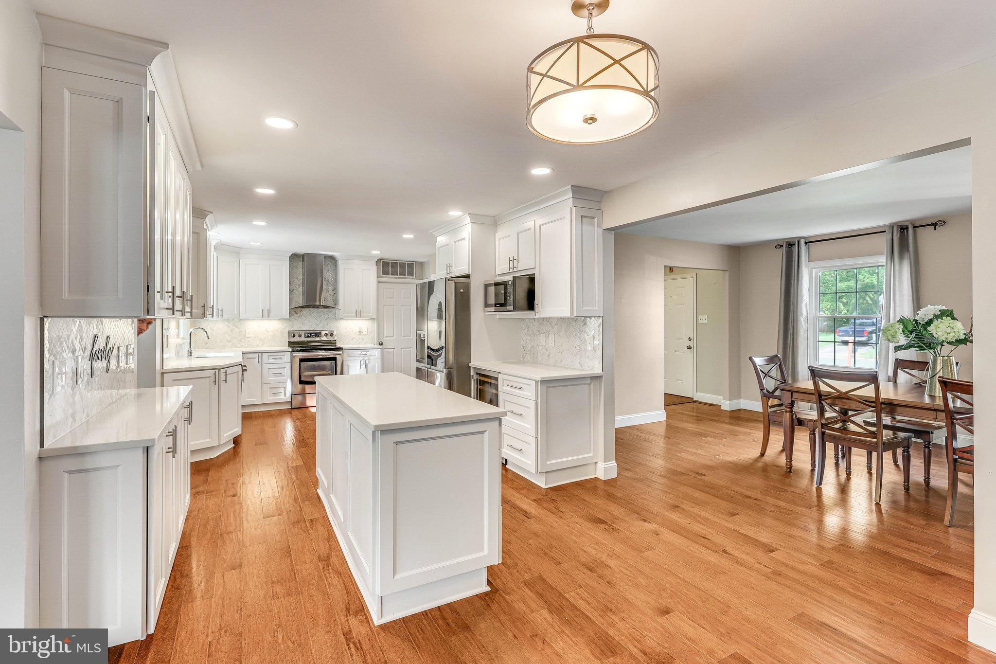 BROOKFIELD - Residential