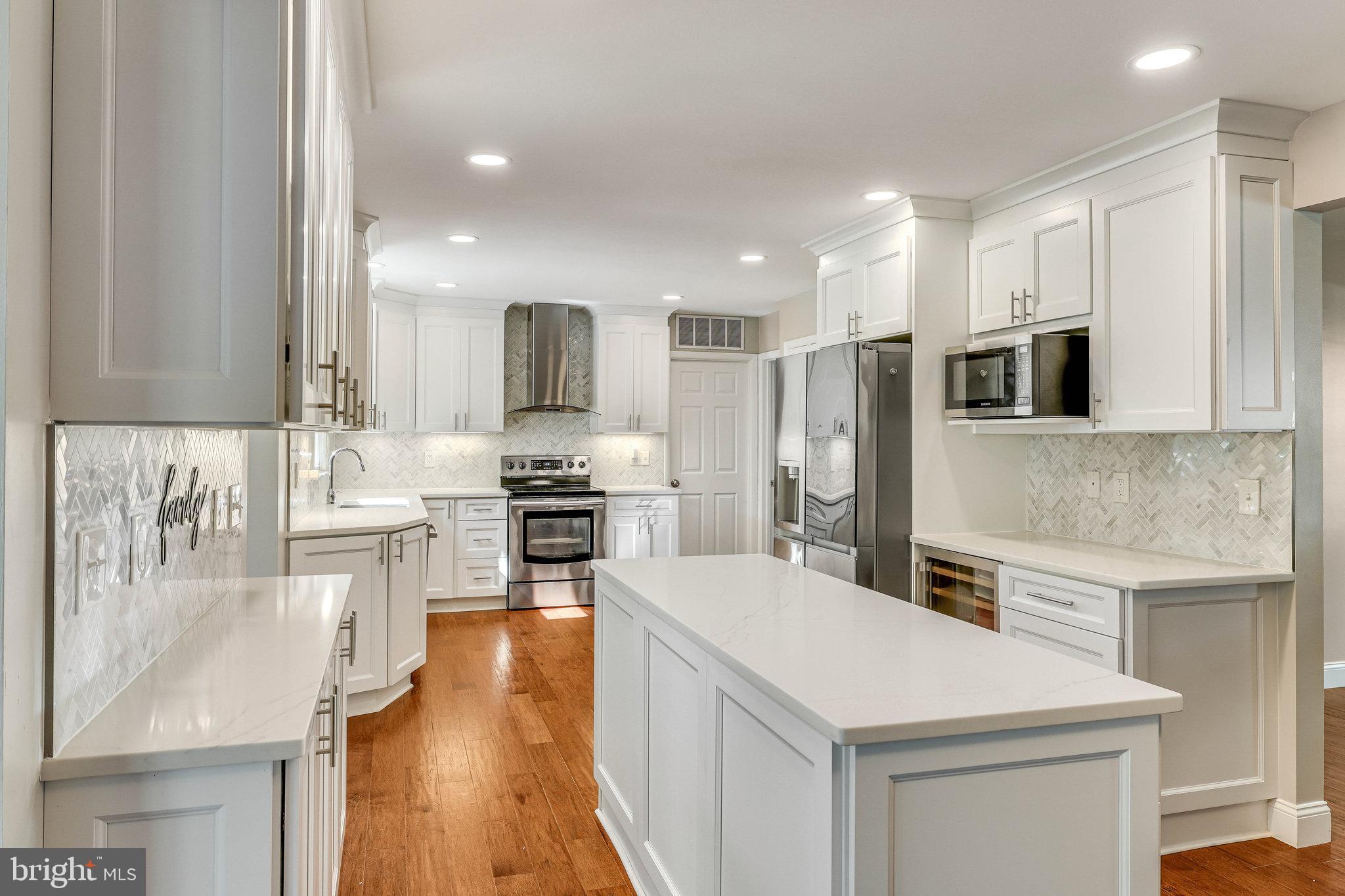 BROOKFIELD - Residential