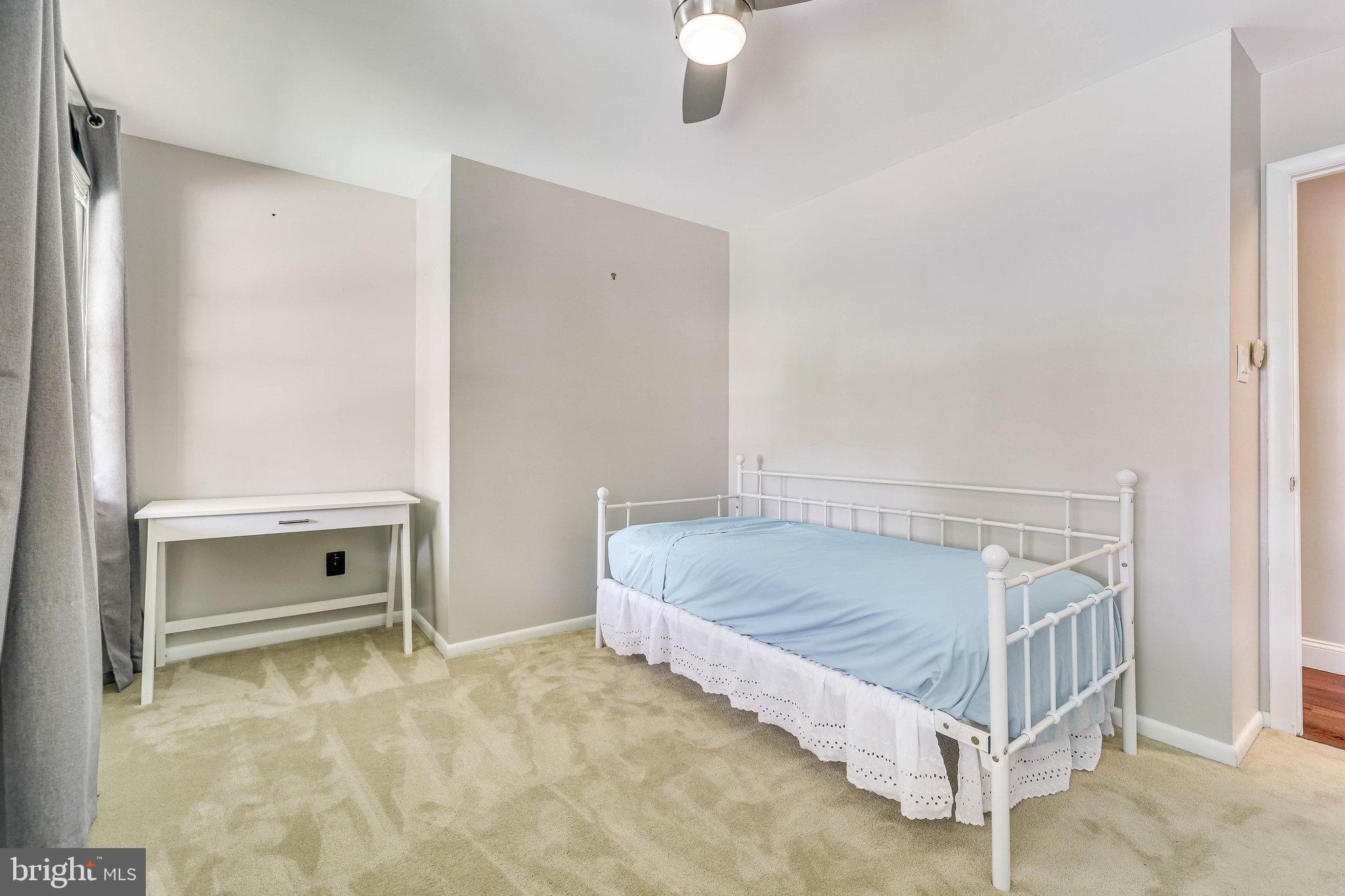 BROOKFIELD - Residential