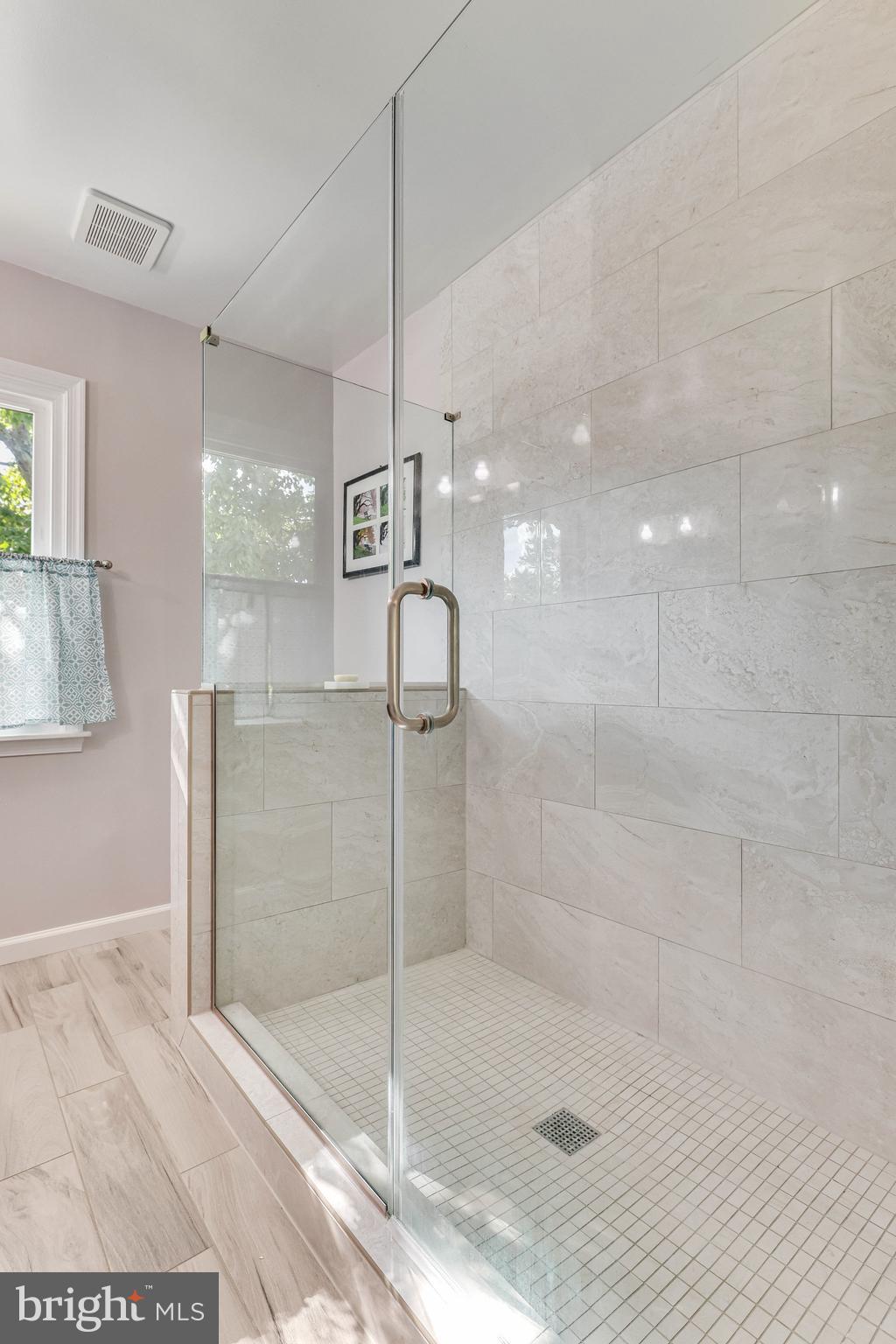 BROOKFIELD - Residential