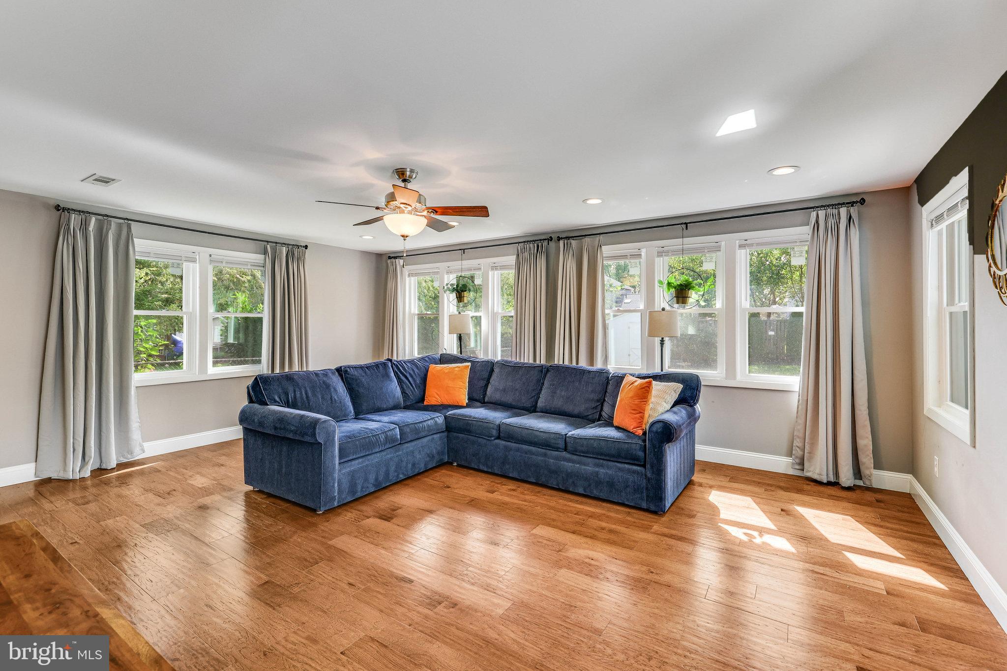 BROOKFIELD - Residential