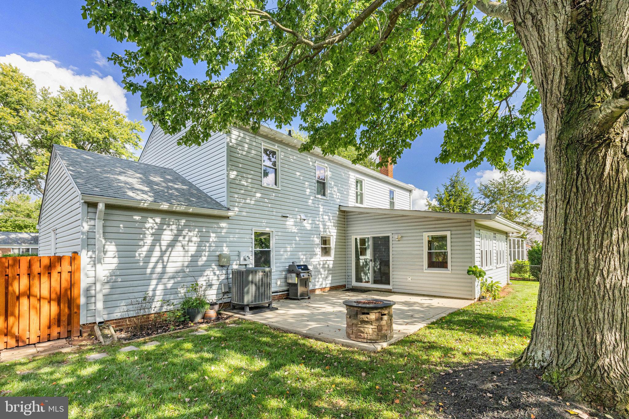 BROOKFIELD - Residential