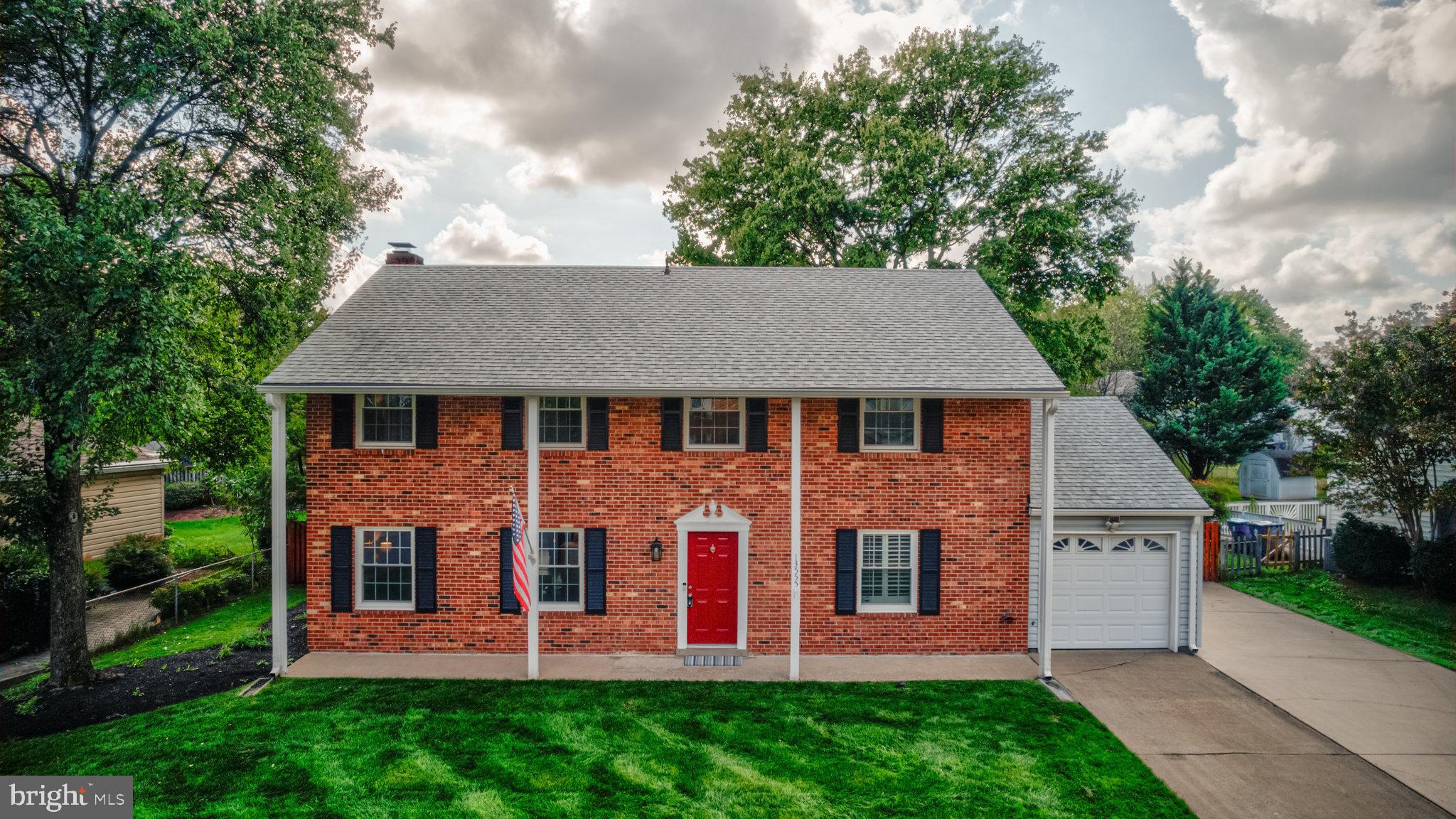 BROOKFIELD - Residential