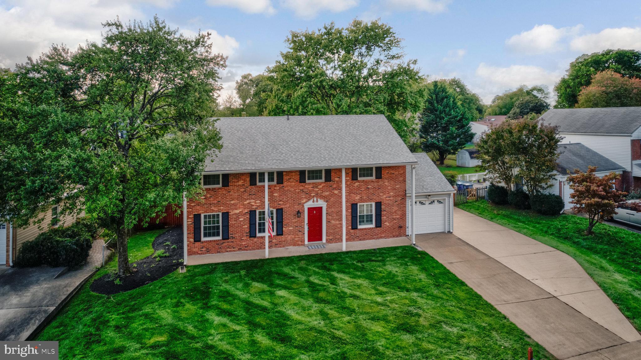 BROOKFIELD - Residential