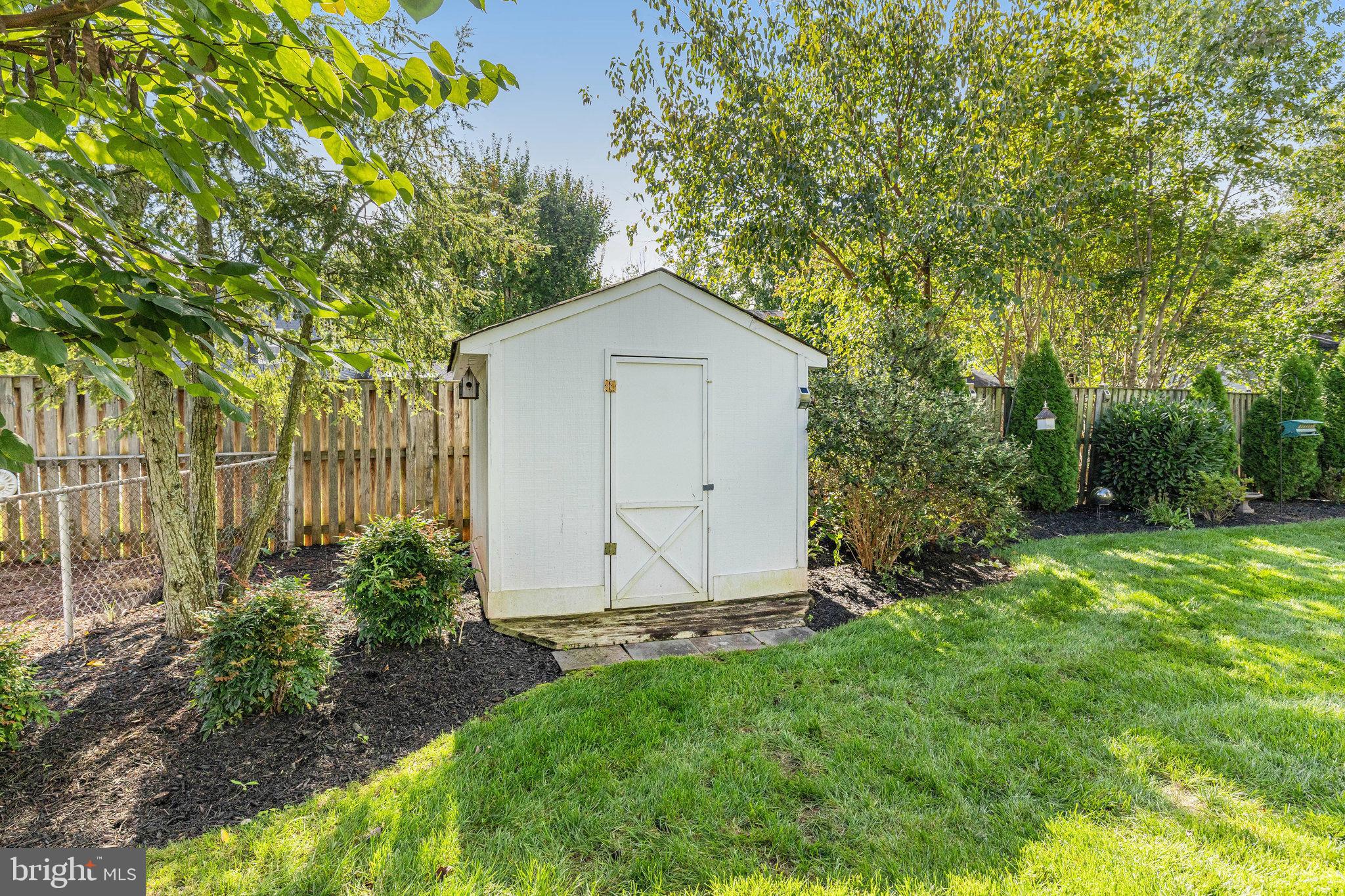 BROOKFIELD - Residential