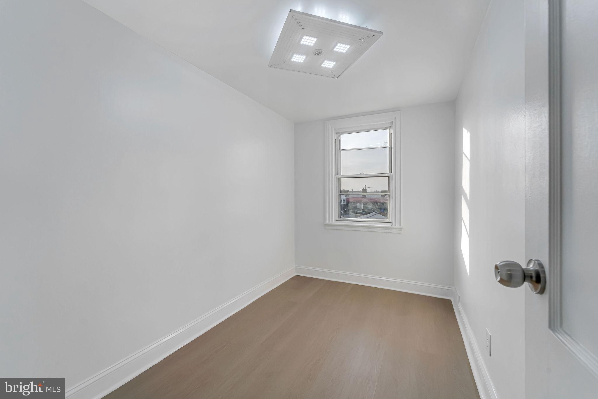 FRANKFORD - Residential