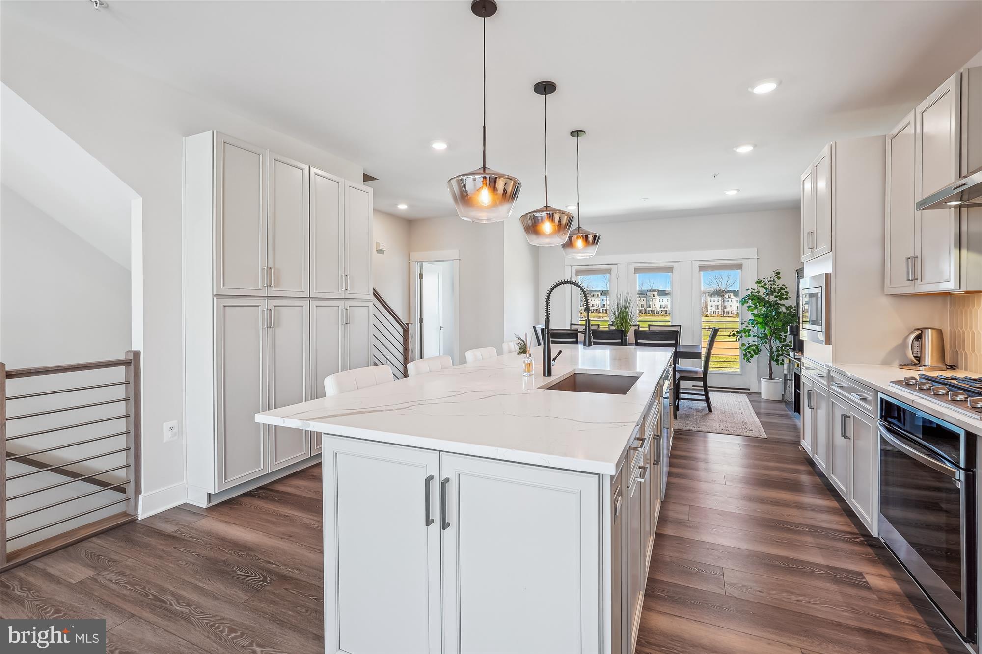 DOWNTOWN BRAMBLETON - Residential Lease