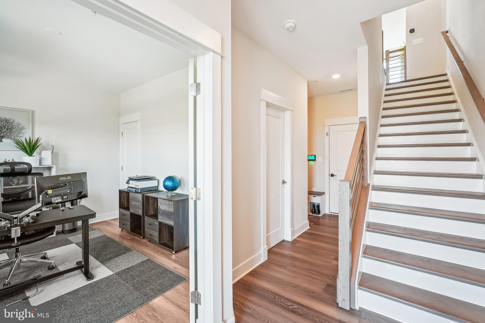 DOWNTOWN BRAMBLETON - Residential Lease