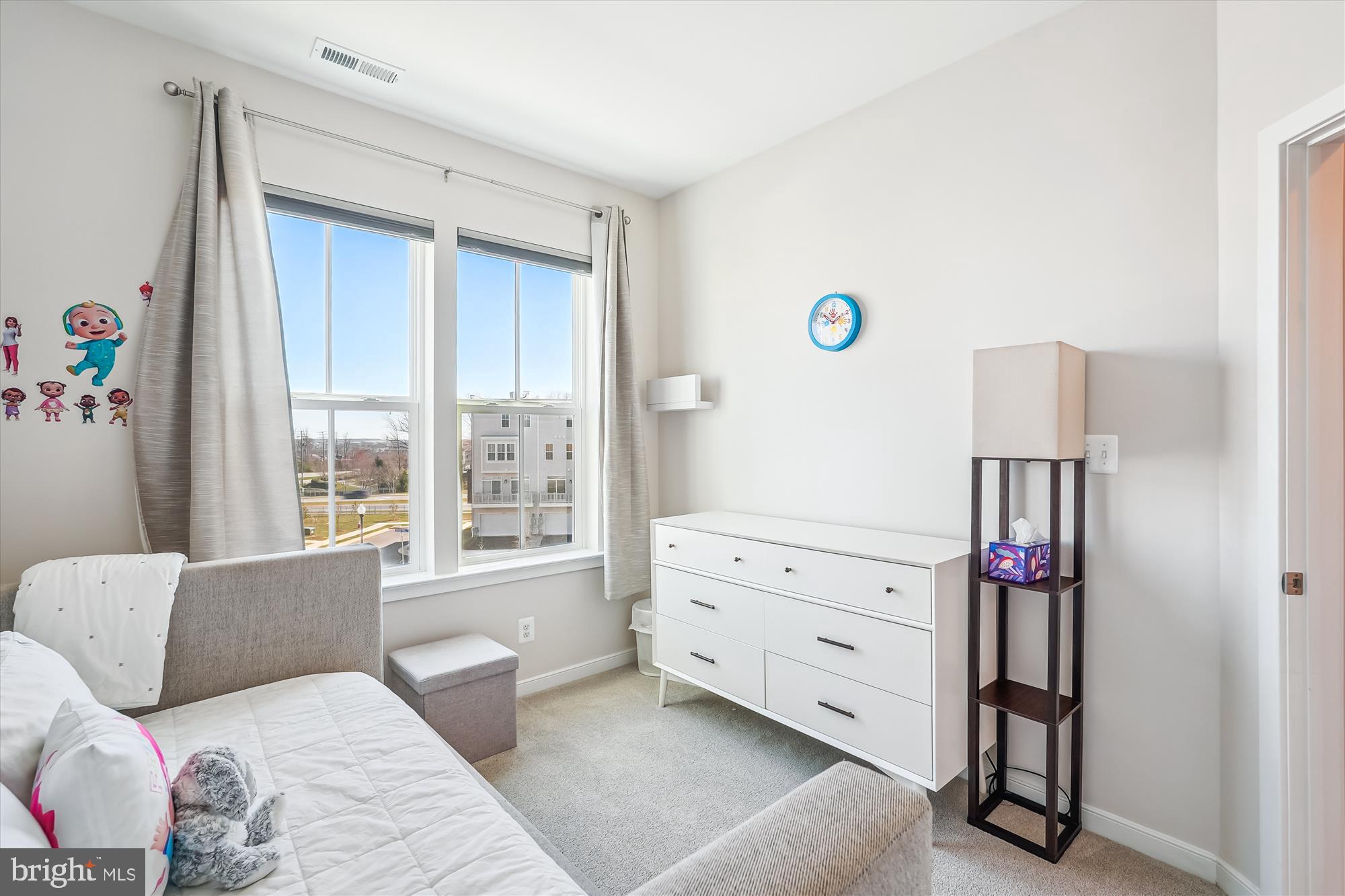 DOWNTOWN BRAMBLETON - Residential Lease