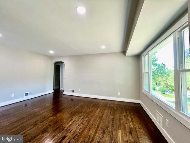 QUEENS CHAPEL MANOR - Residential