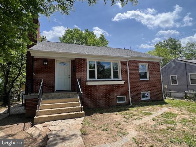 QUEENS CHAPEL MANOR - Residential