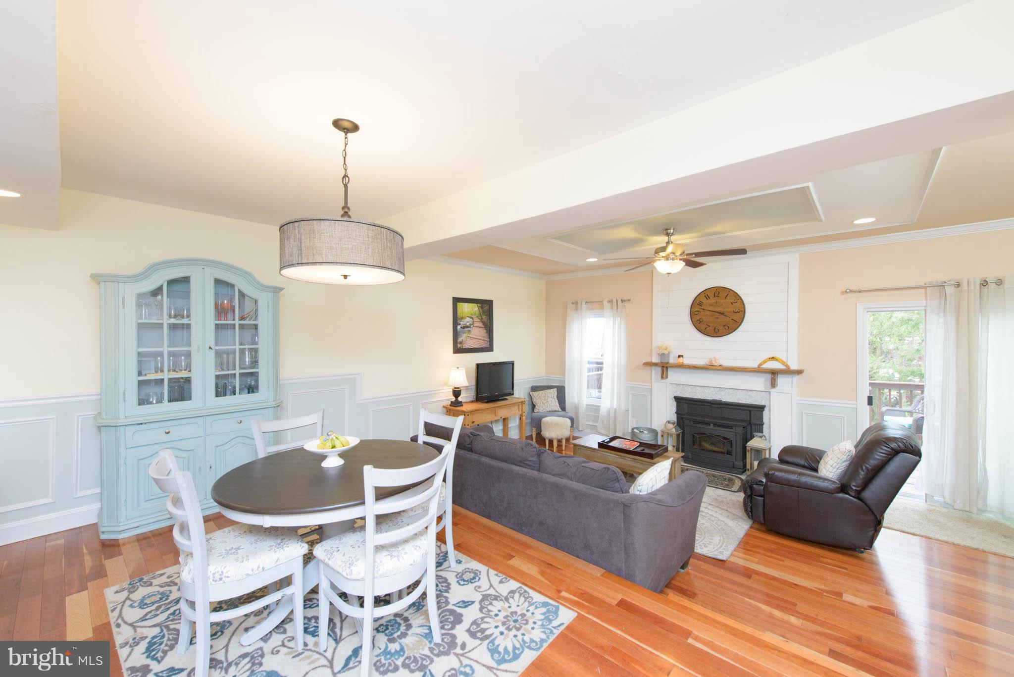 SEVEN COURTS - Residential