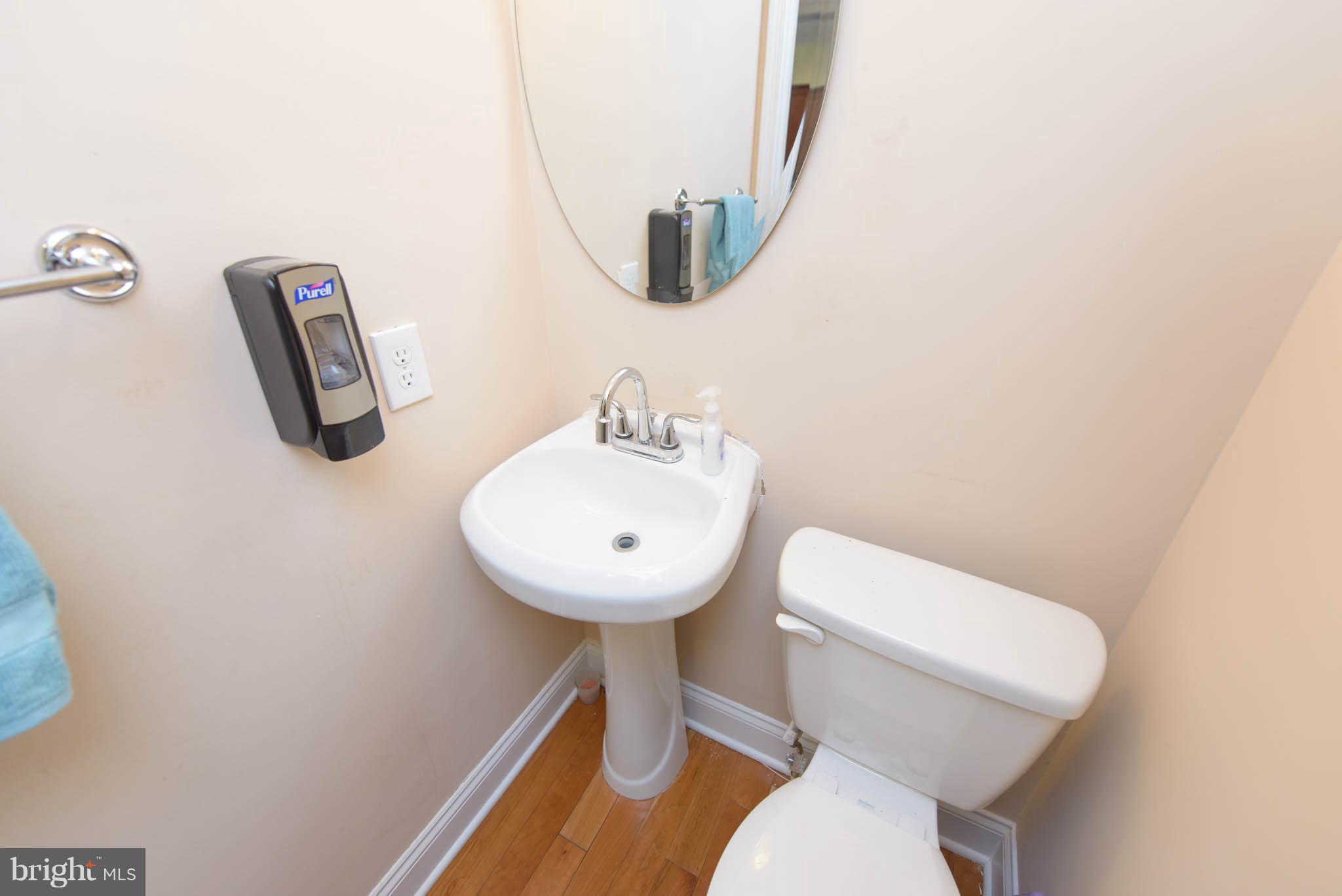 SEVEN COURTS - Residential