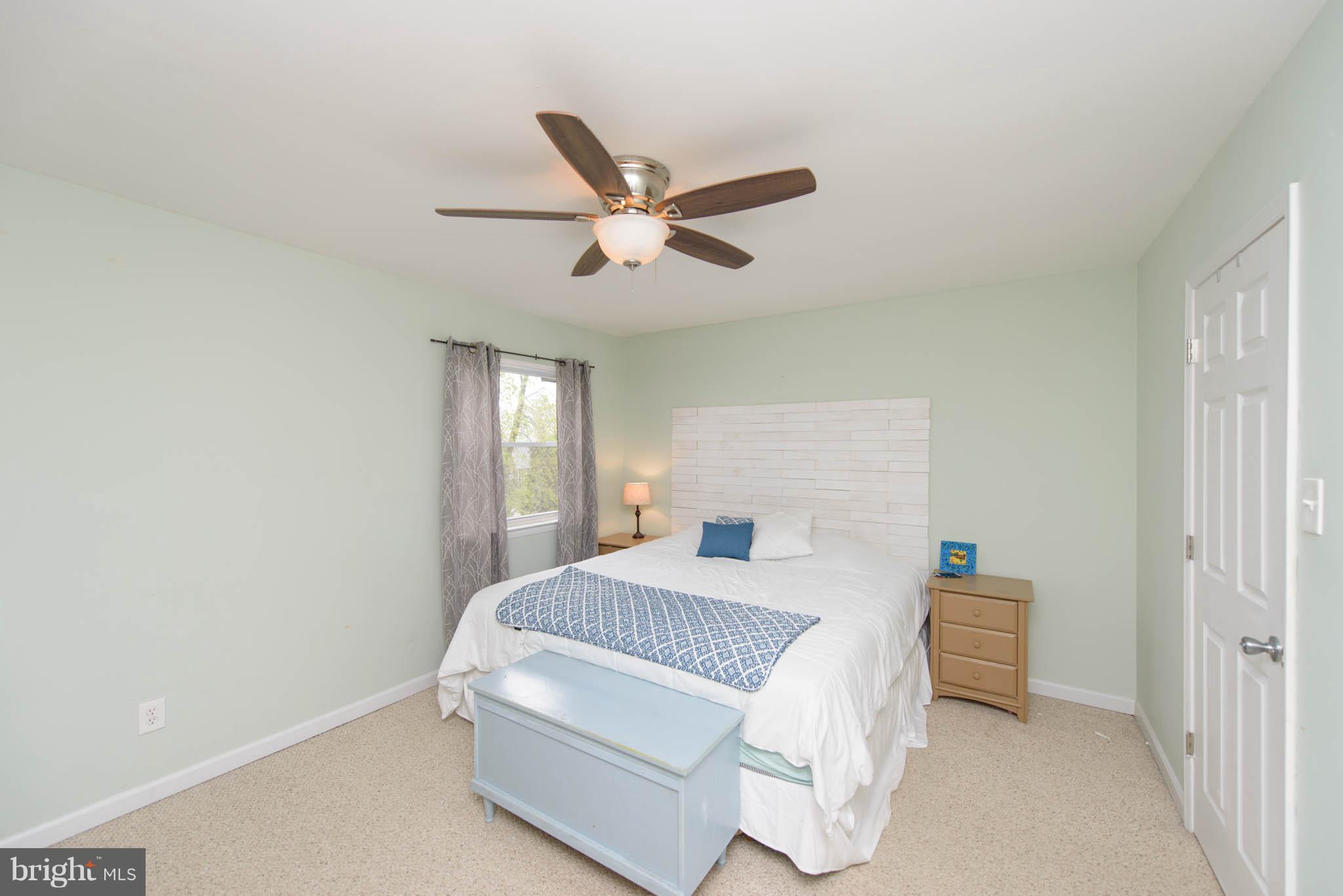 SEVEN COURTS - Residential