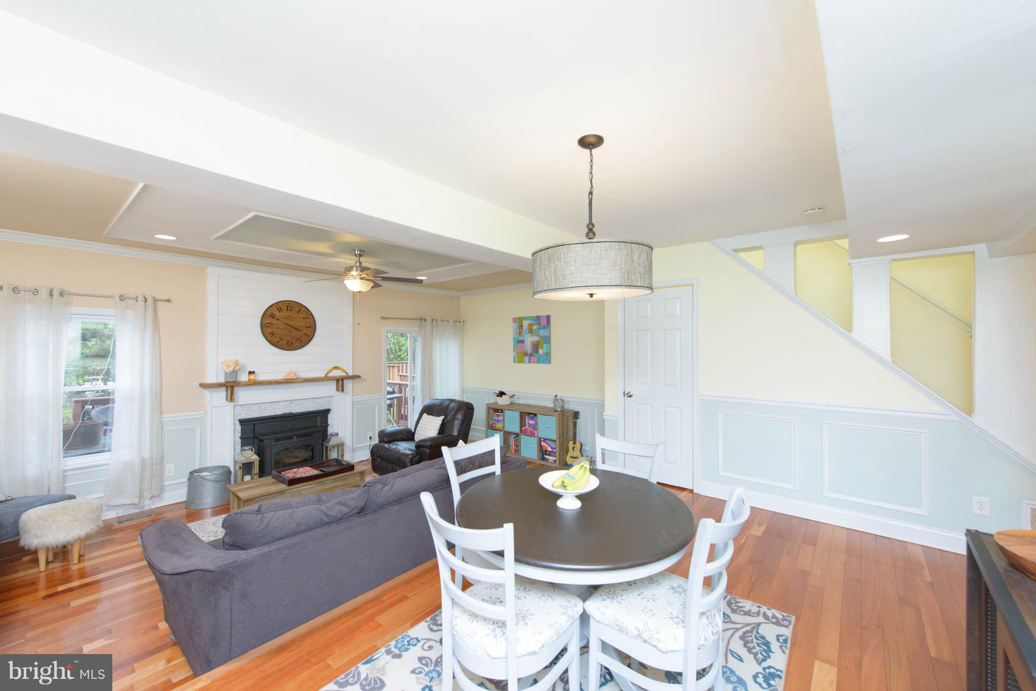 SEVEN COURTS - Residential