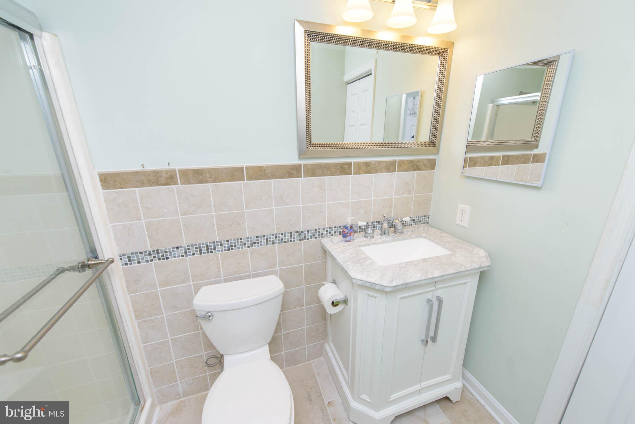 SEVEN COURTS - Residential