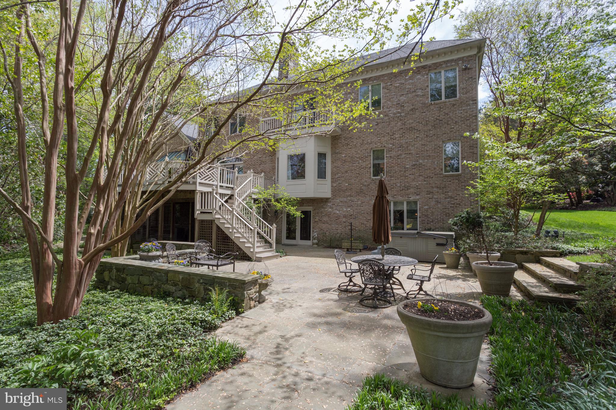 LANGLEY FOREST - Residential