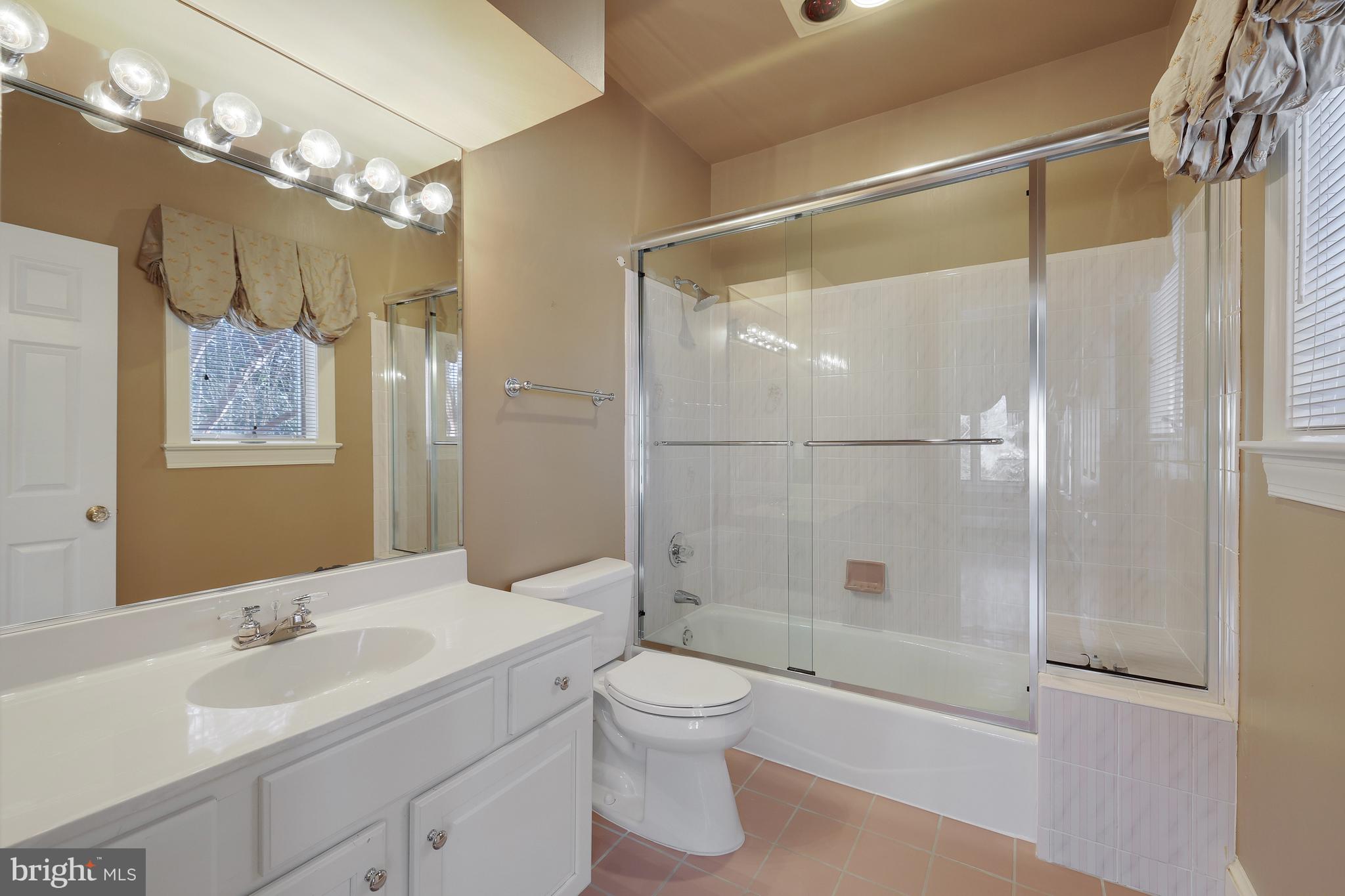 LANGLEY FOREST - Residential