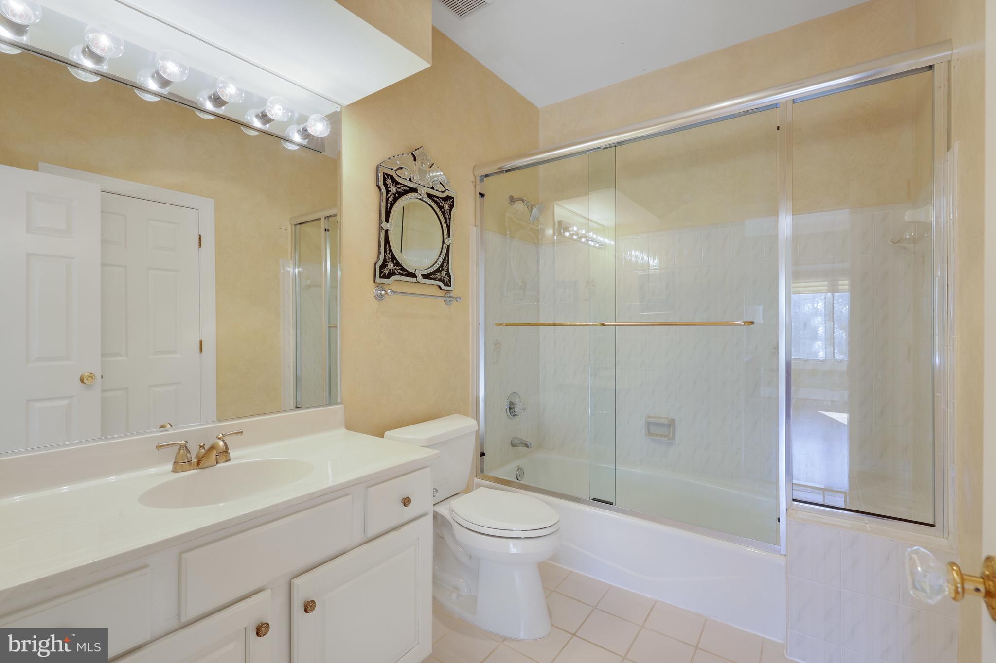 LANGLEY FOREST - Residential