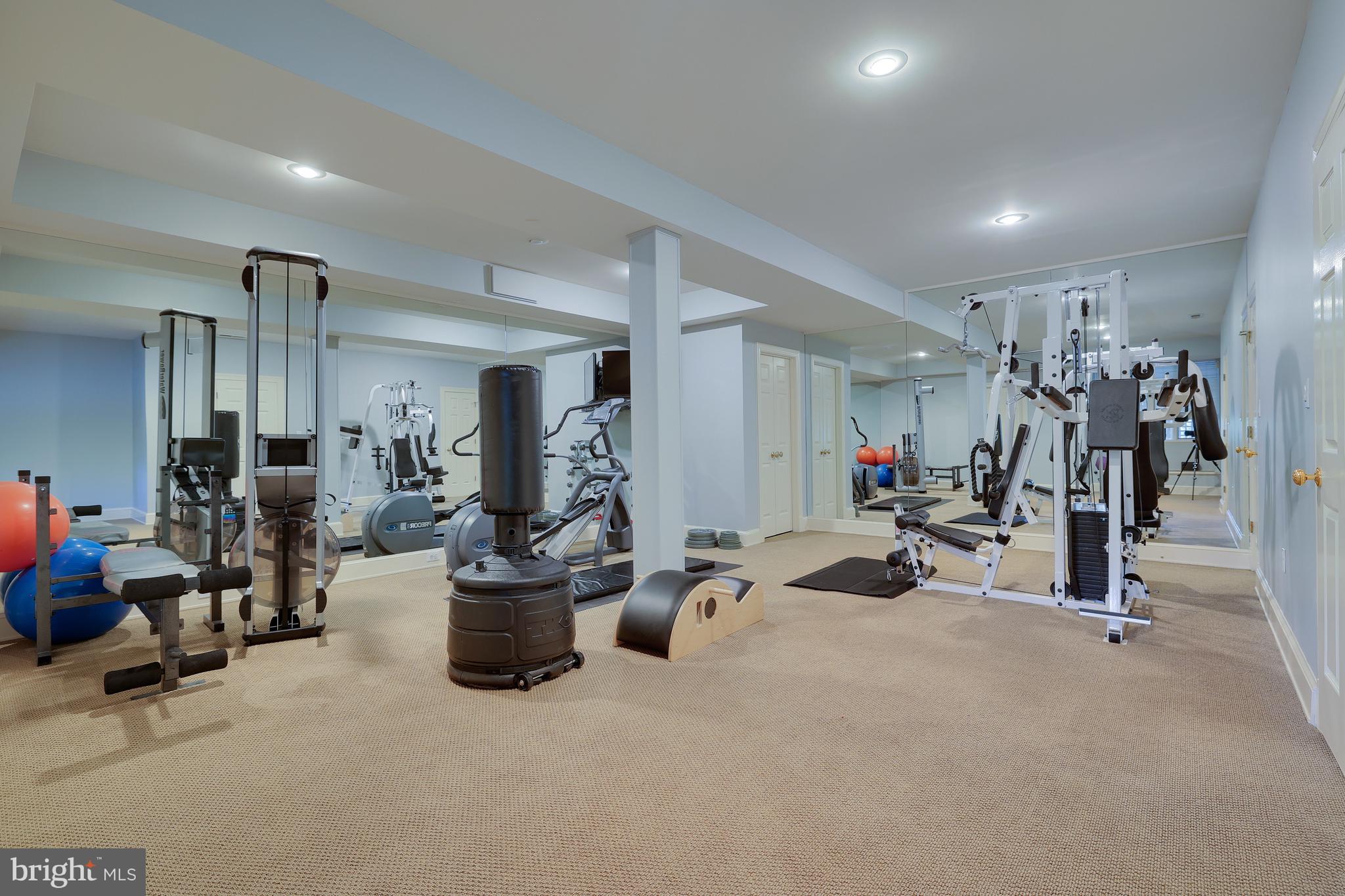 LANGLEY FOREST - Residential