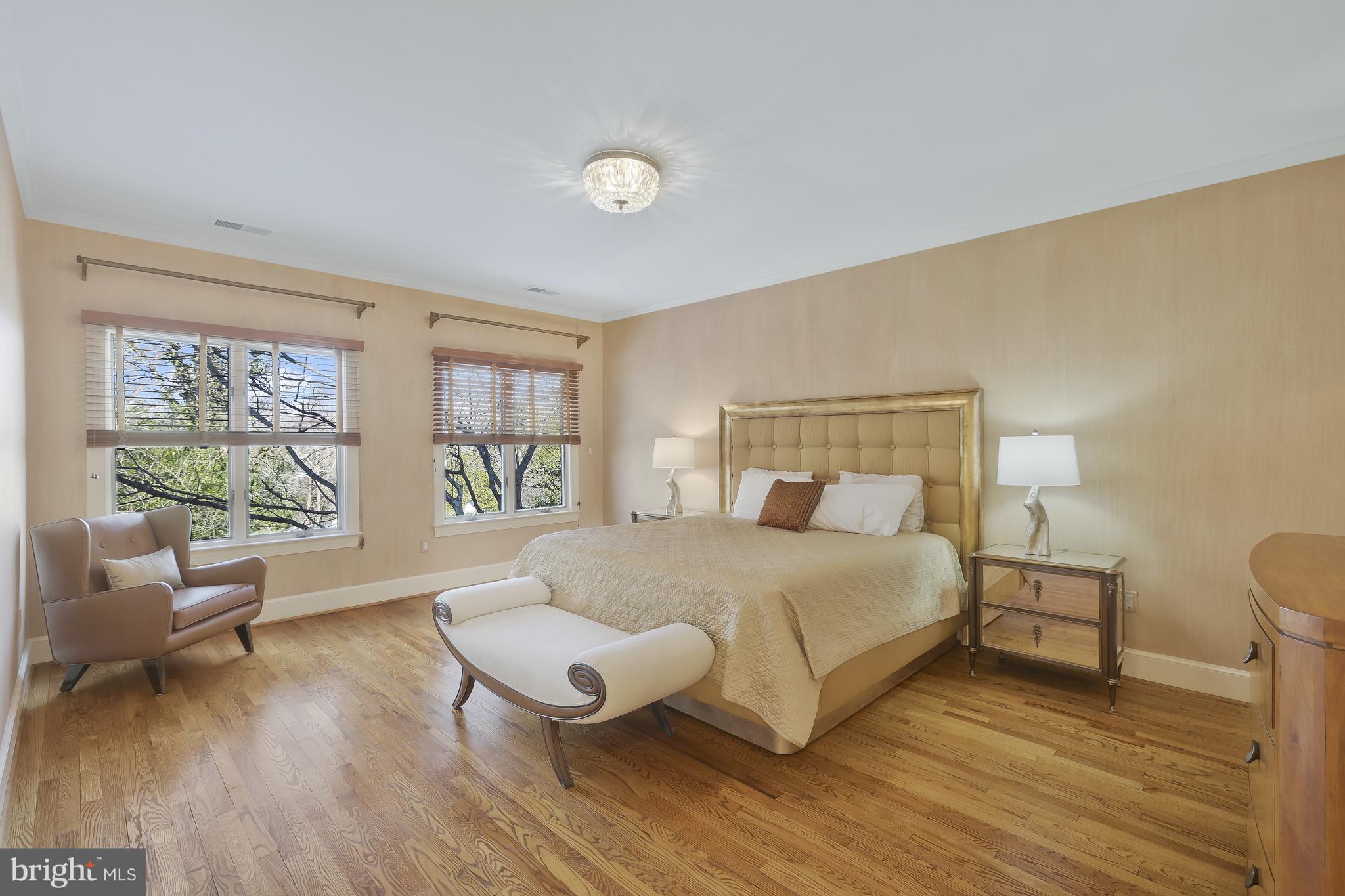 LANGLEY FOREST - Residential