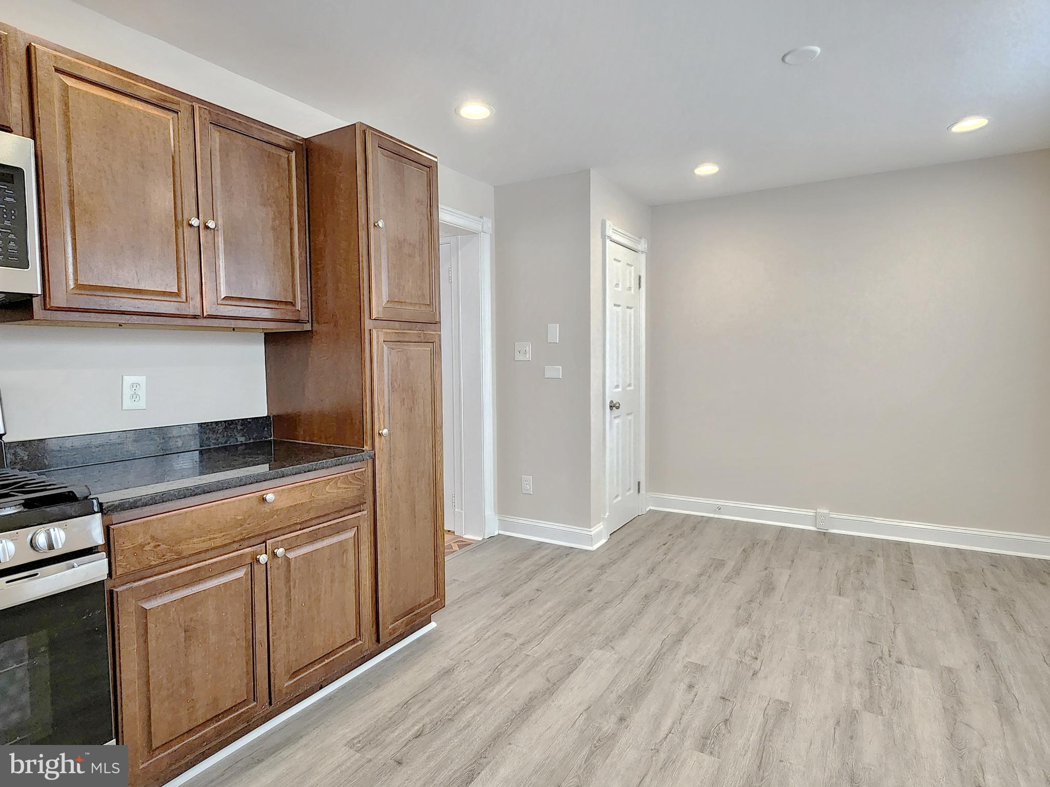 TUDOR OAKS (TH) - Residential