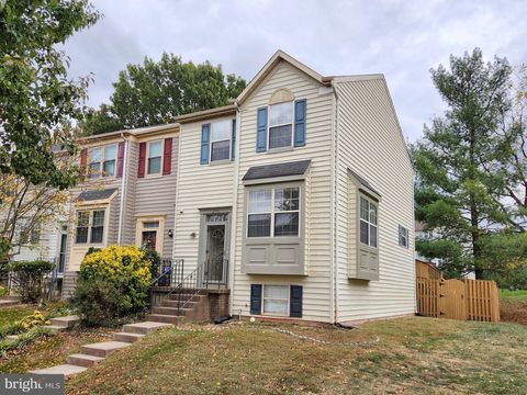 Photo of 8775 Deblanc Place, MANASSAS, VA 20110 (MLS # VAMN2009604) Photo of 8775 Deblanc Place, MANASSAS, VA 20110 (MLS # VAMN2009604)