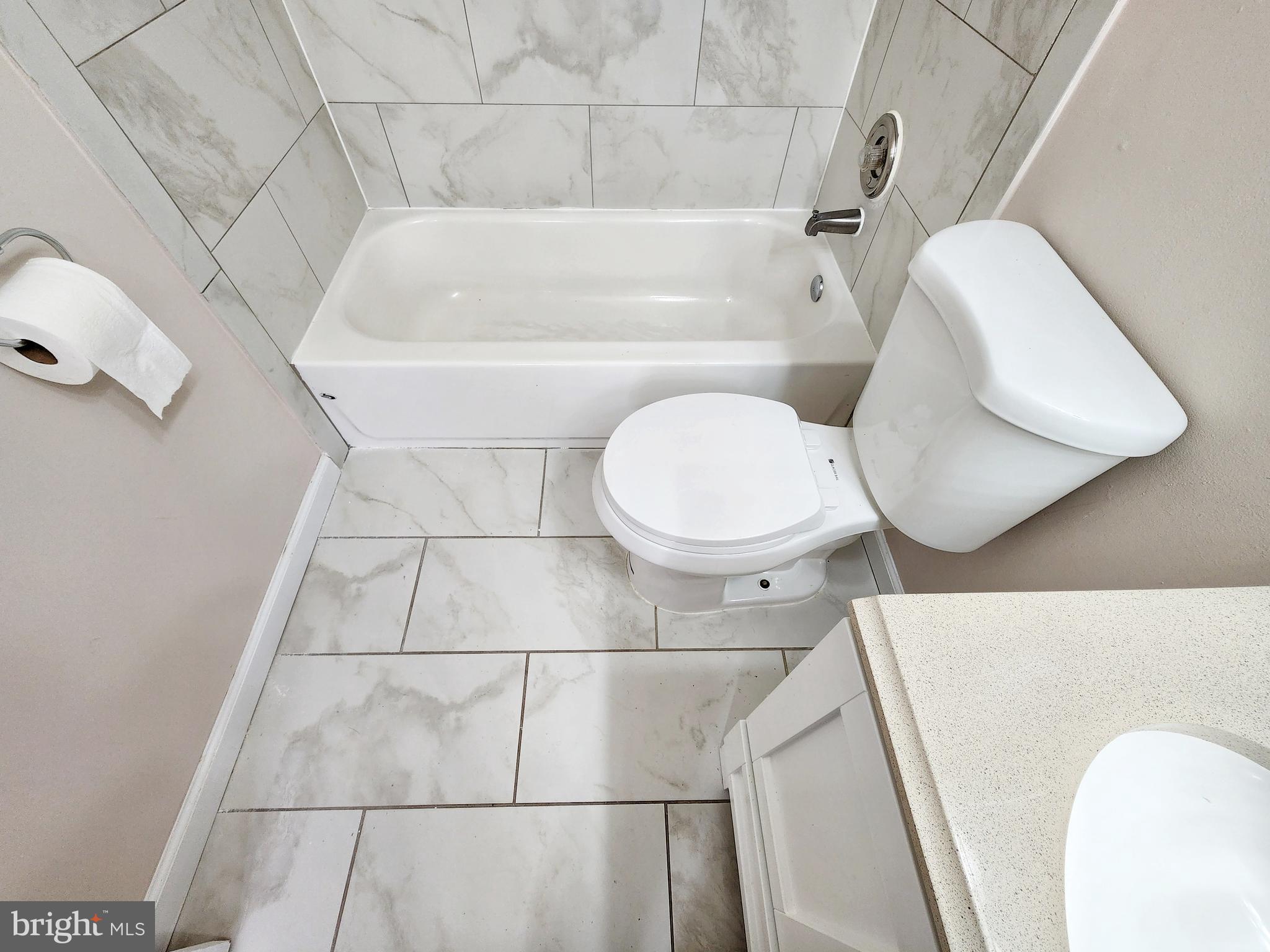 TUDOR OAKS (TH) - Residential