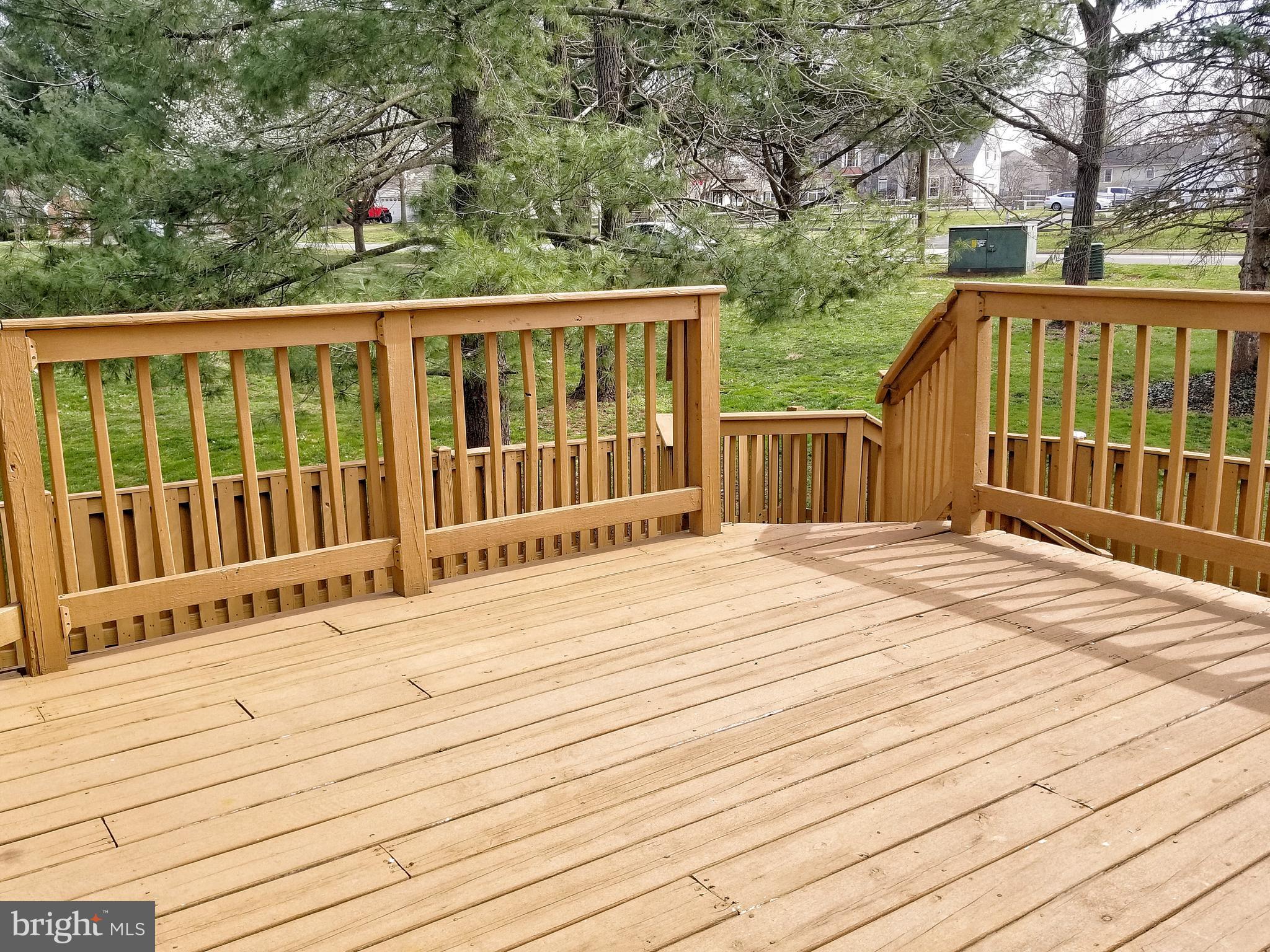 TUDOR OAKS (TH) - Residential