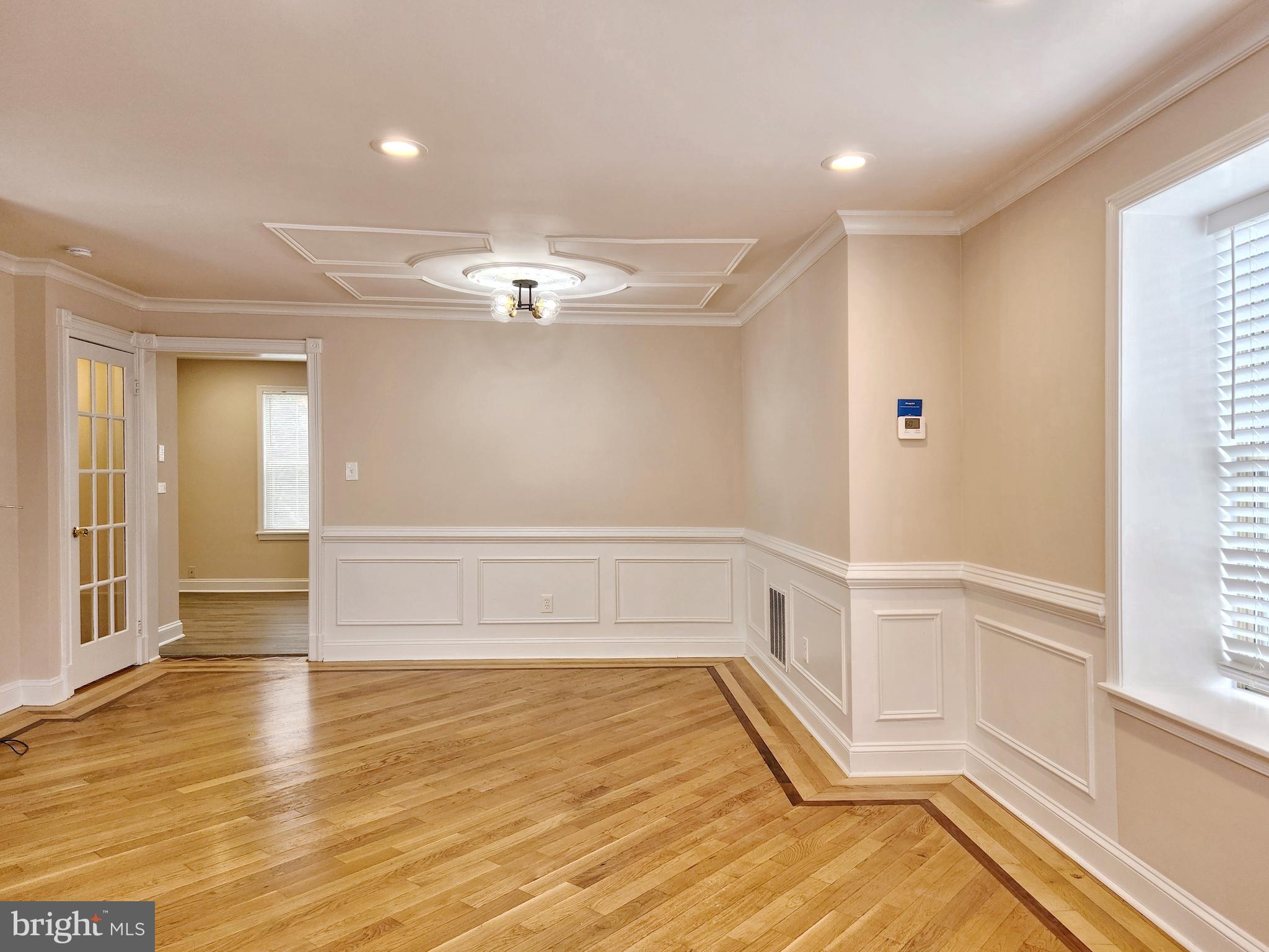 TUDOR OAKS (TH) - Residential