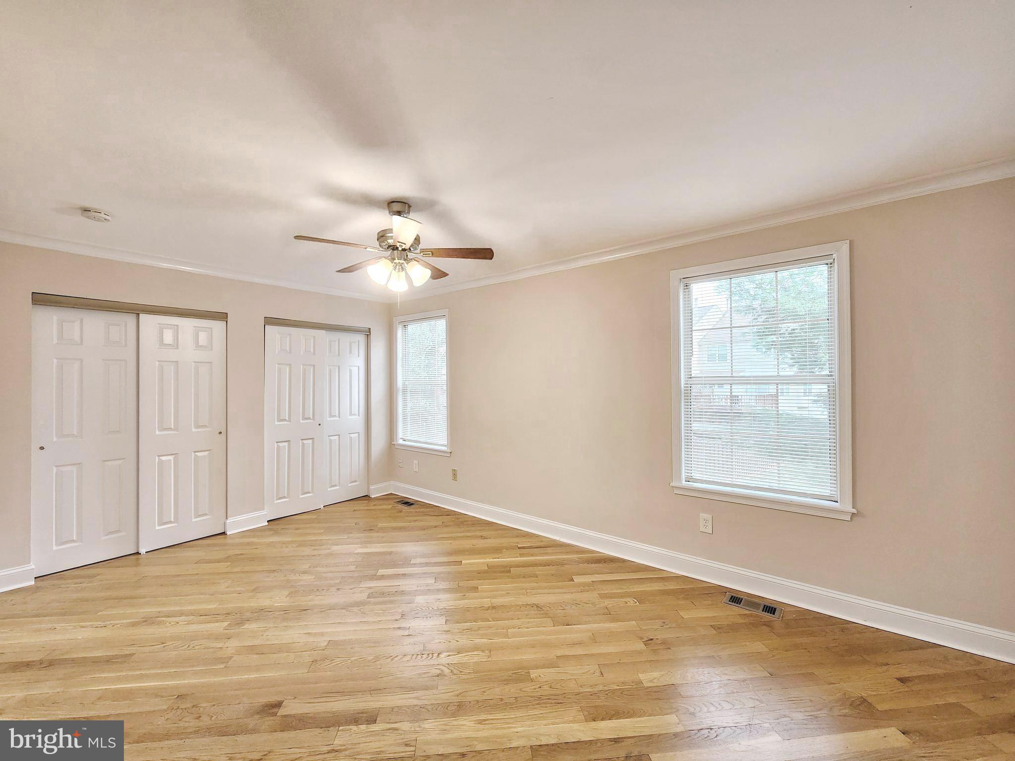 TUDOR OAKS (TH) - Residential