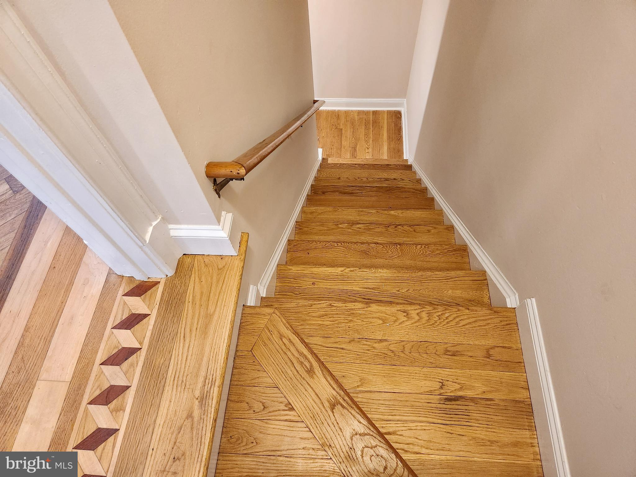 TUDOR OAKS (TH) - Residential