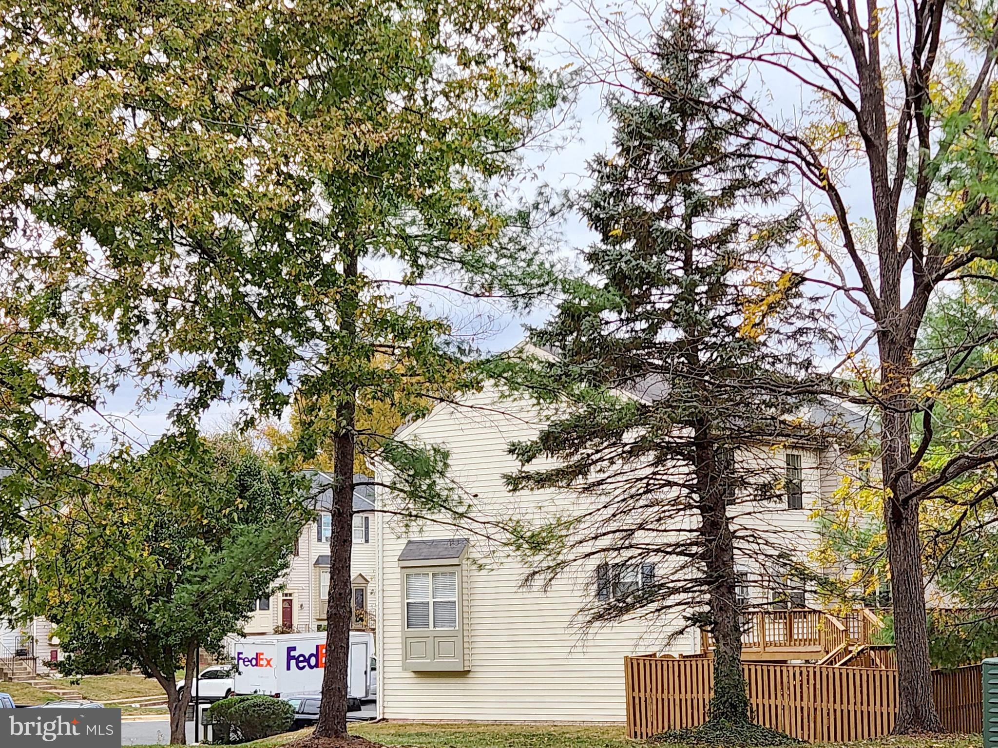 TUDOR OAKS (TH) - Residential