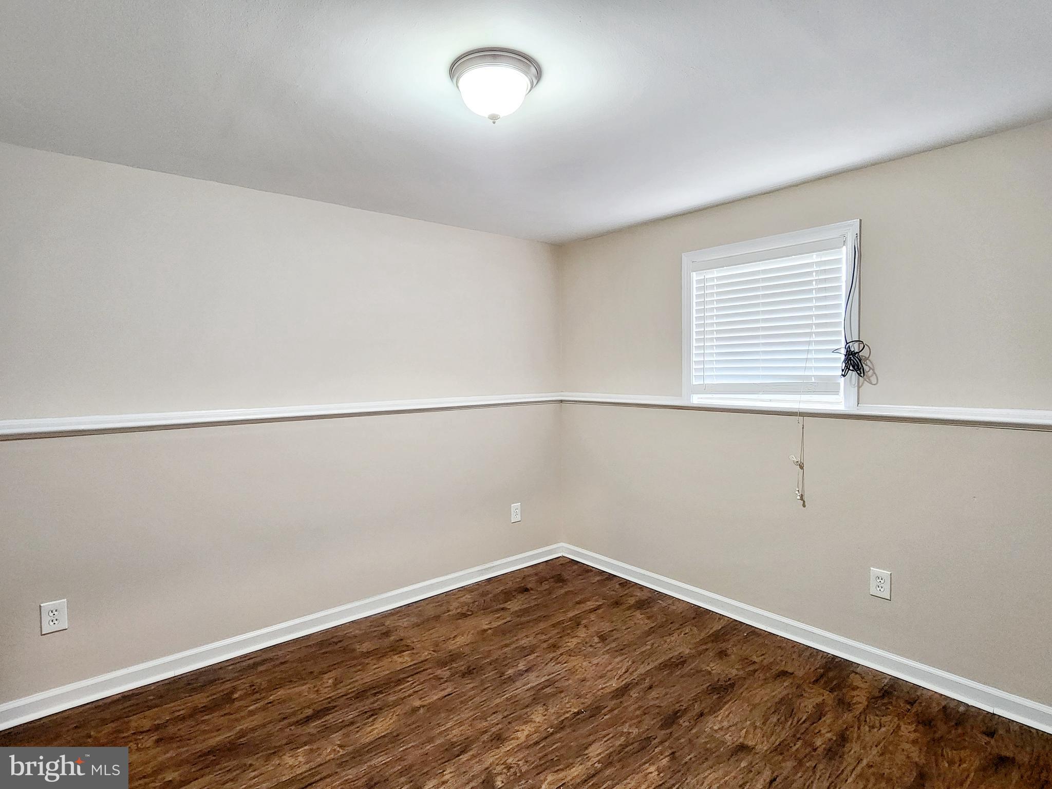 TUDOR OAKS (TH) - Residential