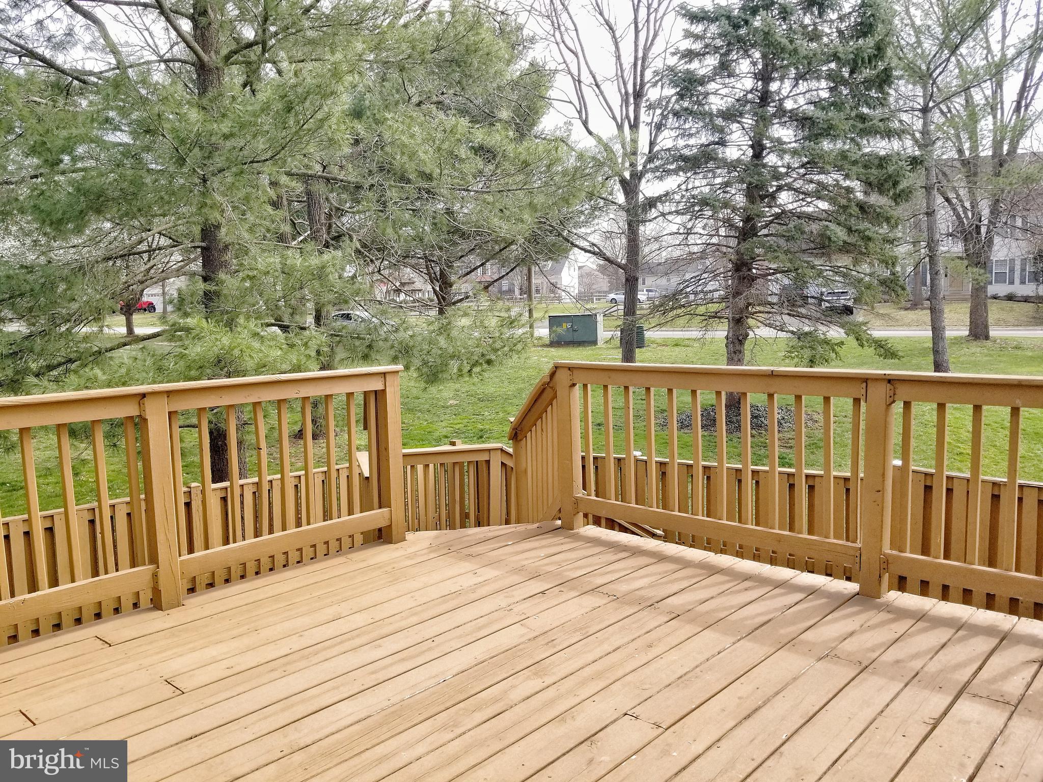 TUDOR OAKS (TH) - Residential