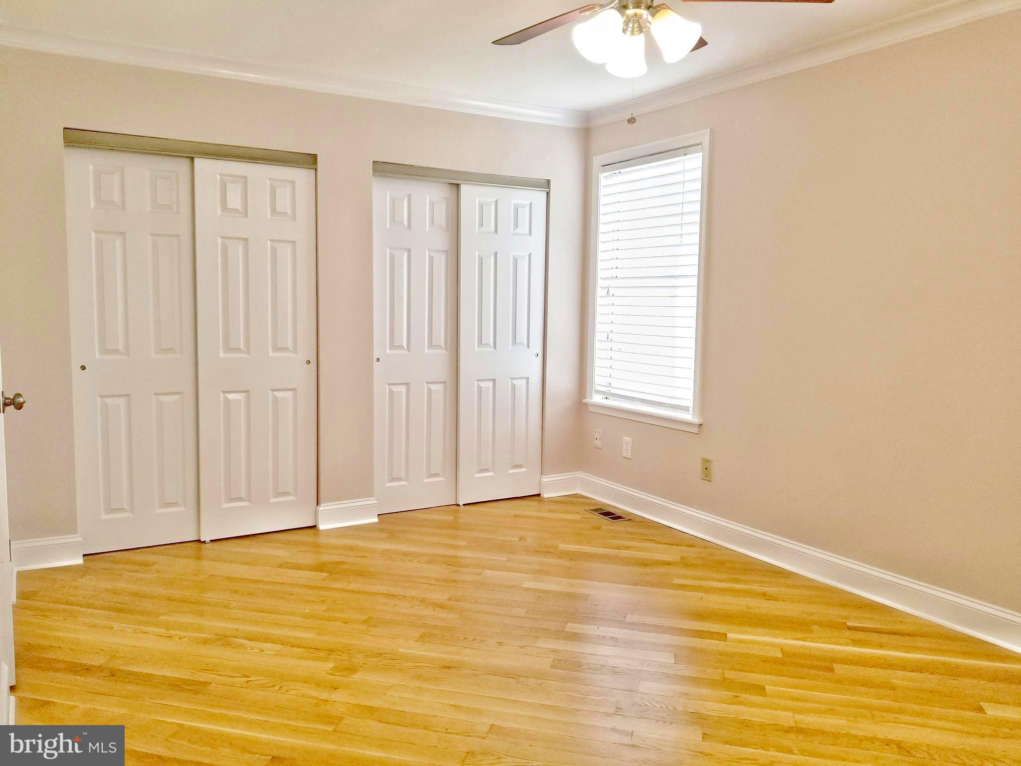 TUDOR OAKS (TH) - Residential