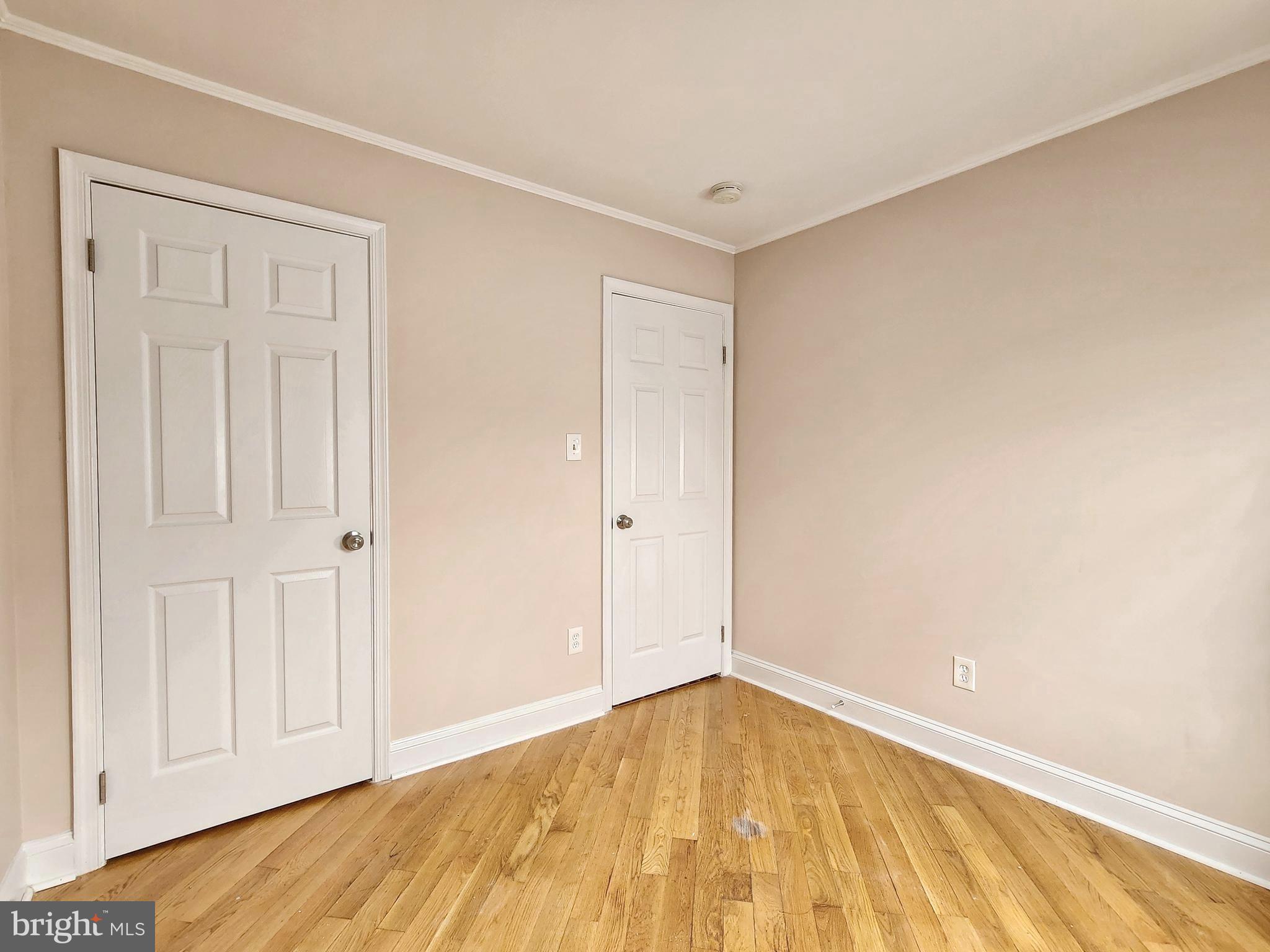 TUDOR OAKS (TH) - Residential