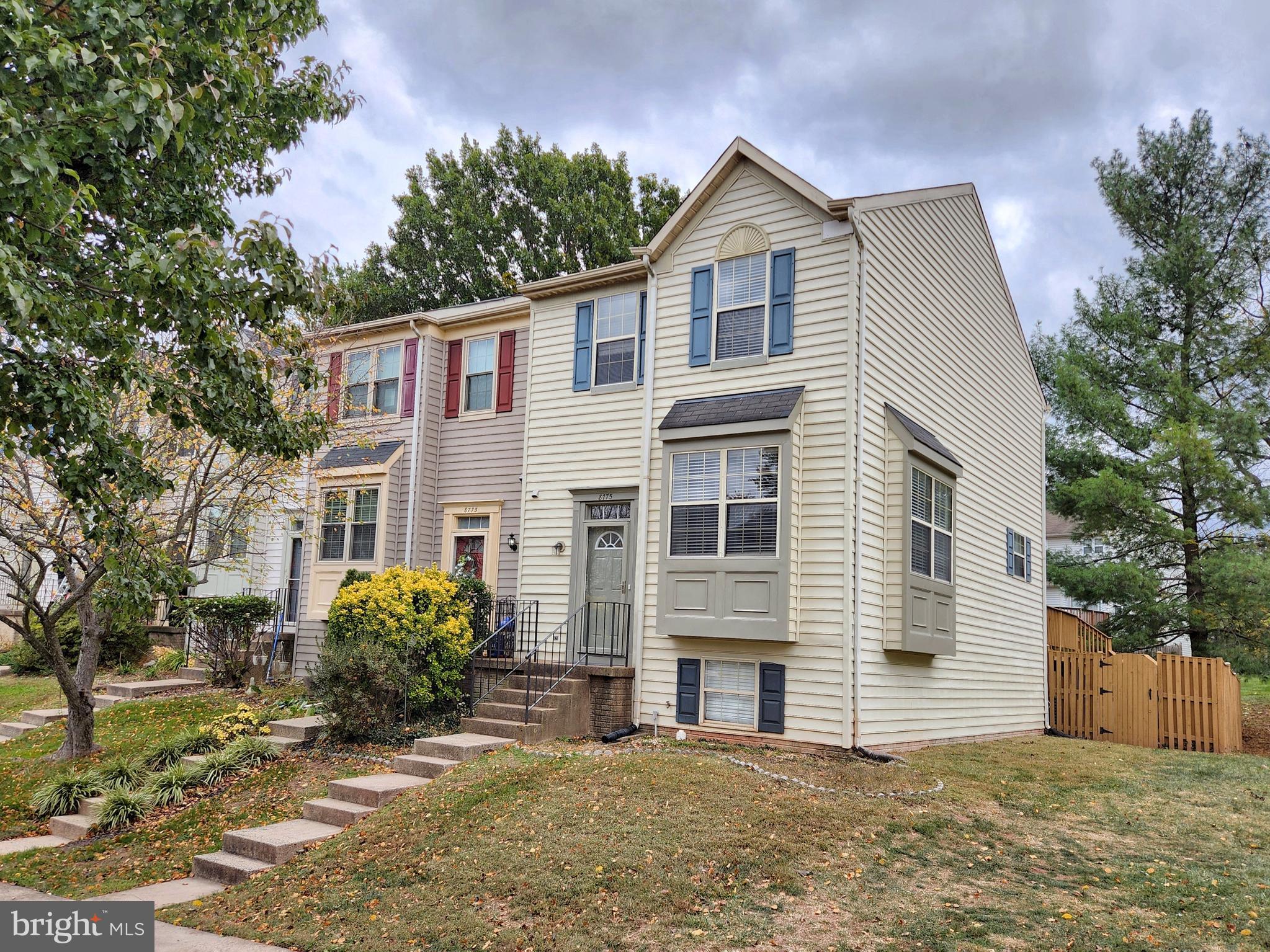 TUDOR OAKS (TH) - Residential