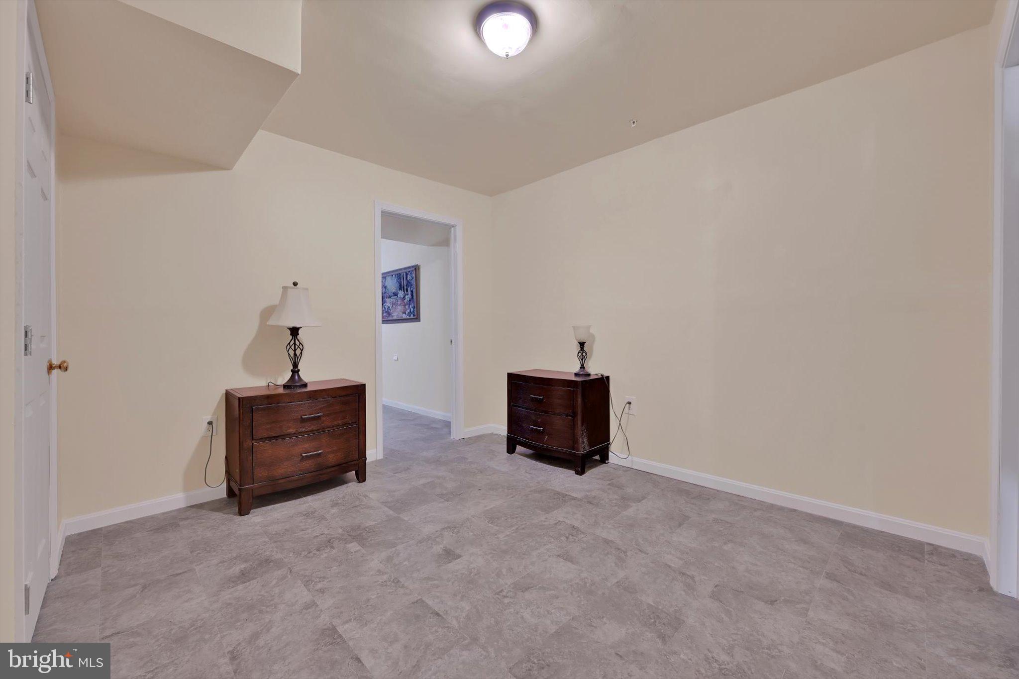 MAYAPPLE WOODS - Residential