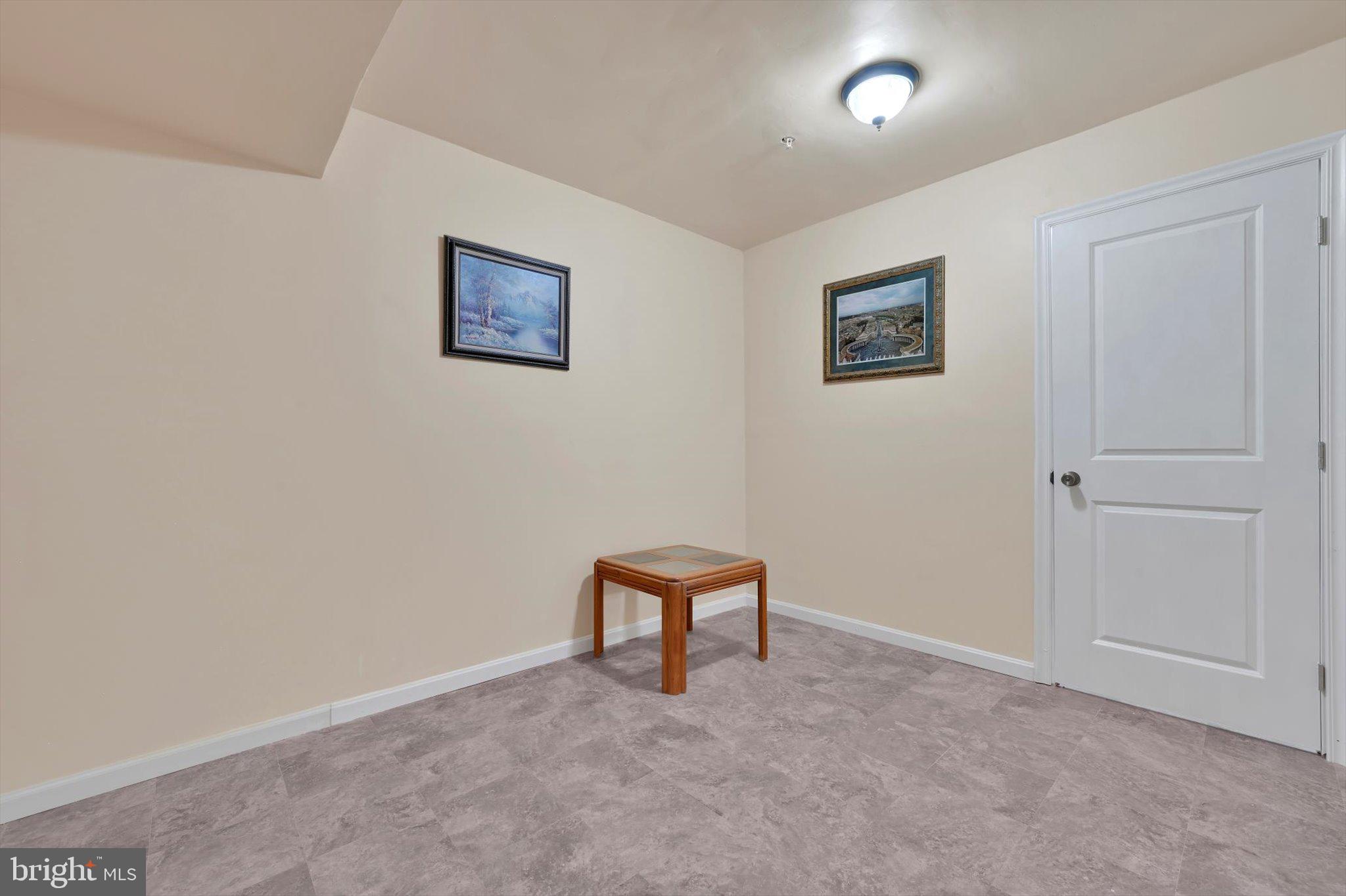 MAYAPPLE WOODS - Residential