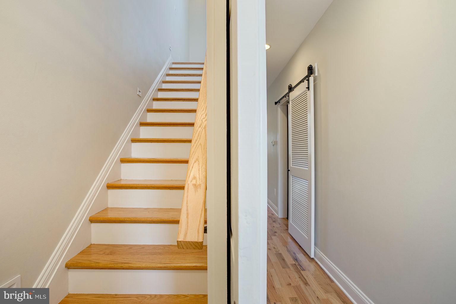 BARCLAY - Residential Lease