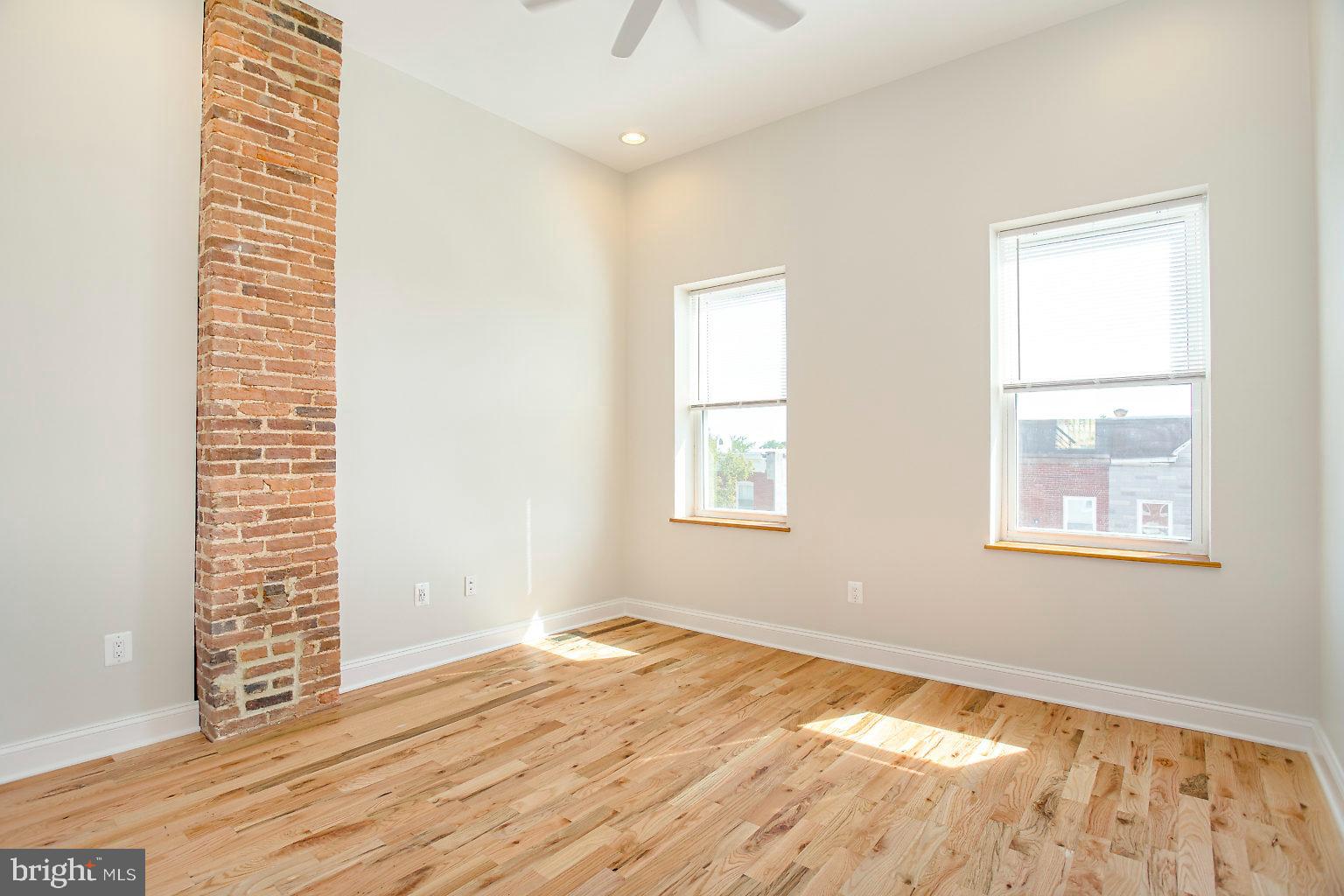 BARCLAY - Residential Lease