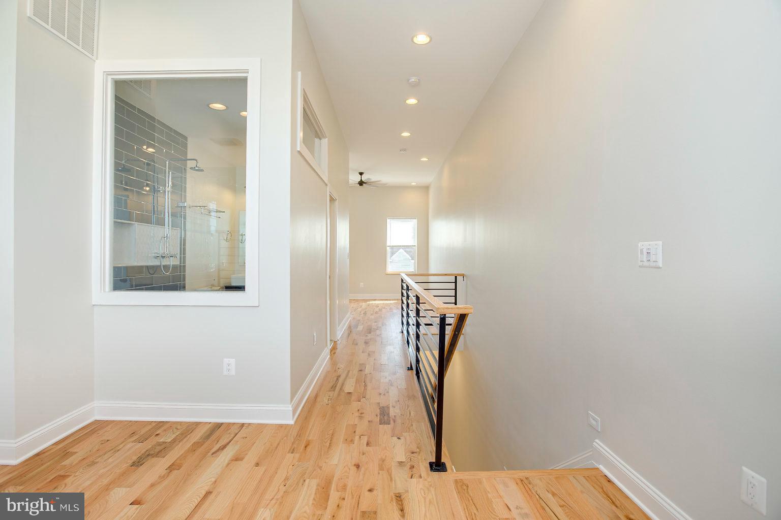 BARCLAY - Residential Lease