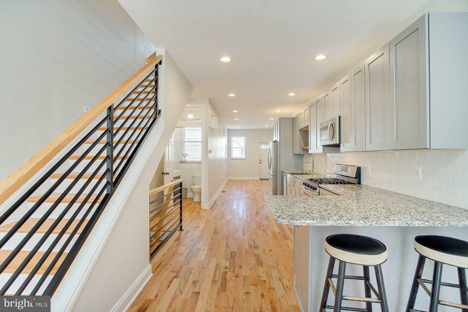 BARCLAY - Residential Lease