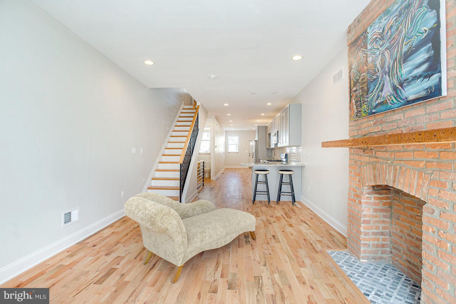 BARCLAY - Residential Lease