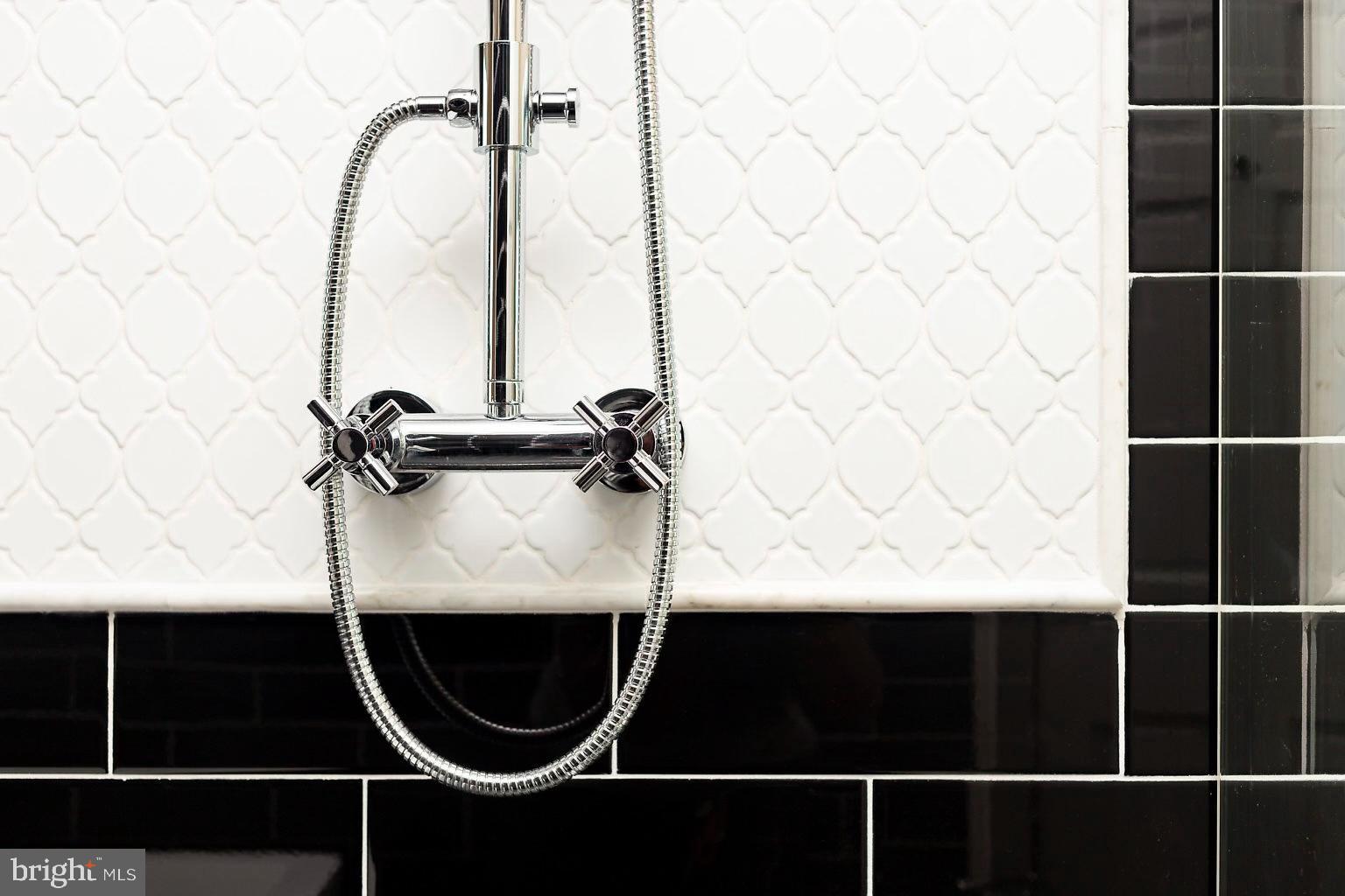 BARCLAY - Residential Lease