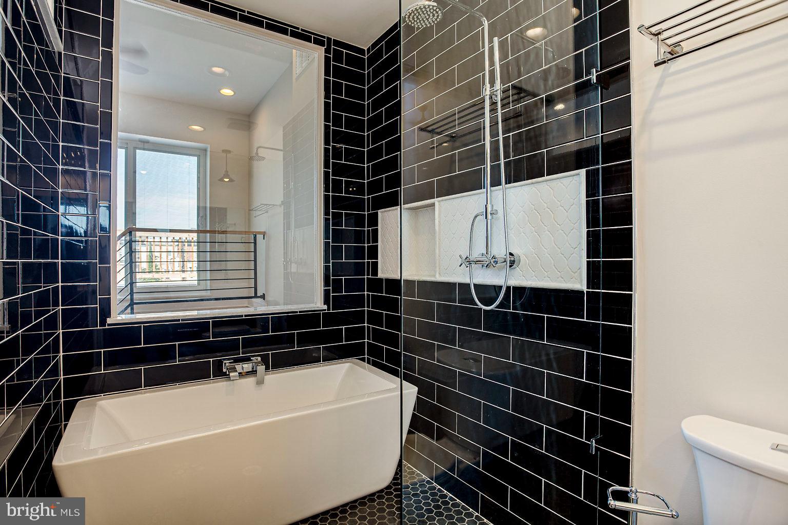 BARCLAY - Residential Lease